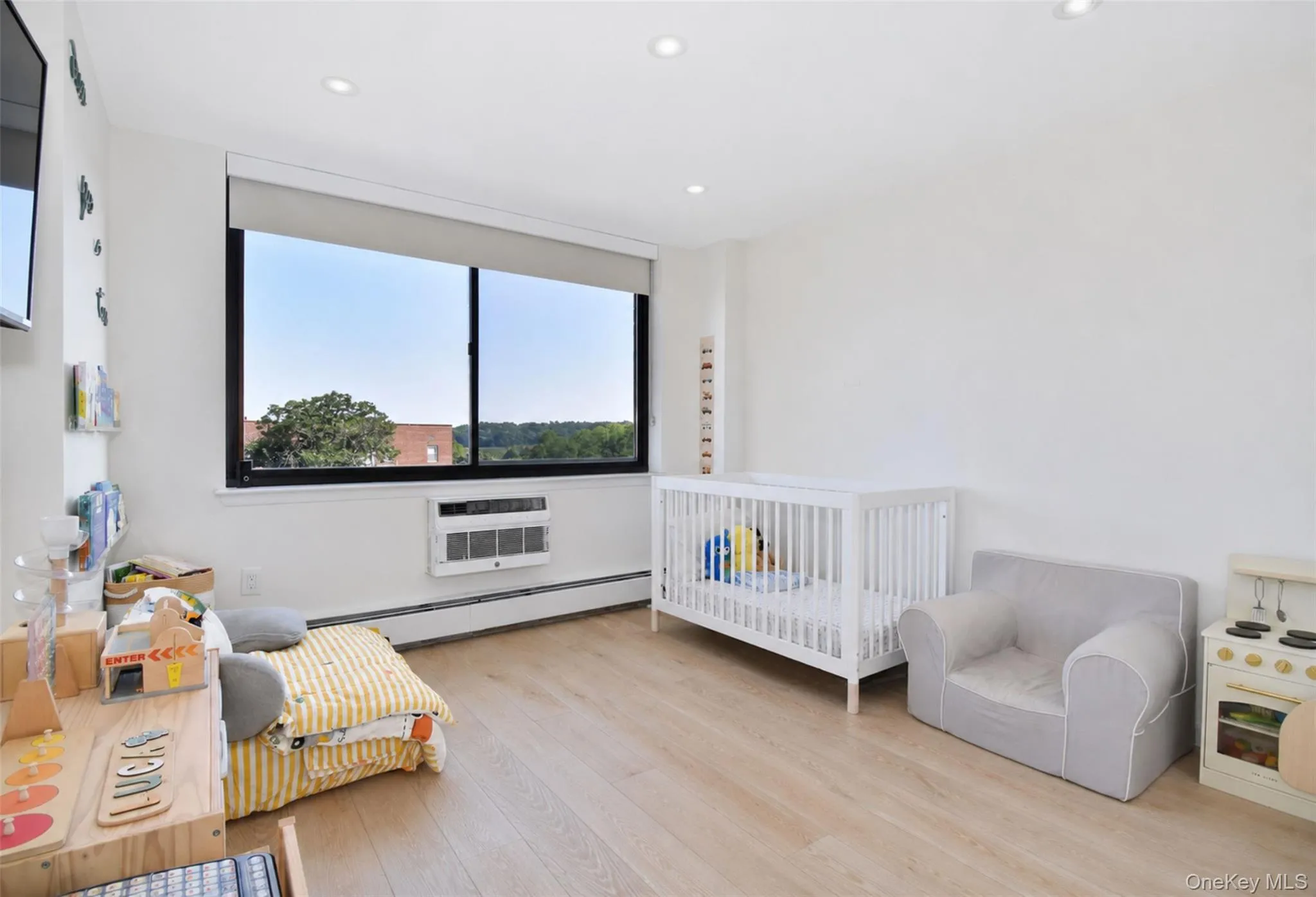 703 Pelham Road, New Rochelle, NY, 2 Bedrooms Bedrooms, 6 Rooms Rooms,2 BathroomsBathrooms,Residential,For Rent,Pelham,0,1027739 703 Pelham Road, New Rochelle, NY, 2 Bedrooms Bedrooms, 6 Rooms Rooms,2 BathroomsBathrooms,Residential,For Rent,Pelham,0,1027739