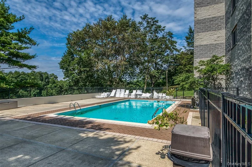 703 Pelham Road, New Rochelle, NY, 2 Bedrooms Bedrooms, 6 Rooms Rooms,2 BathroomsBathrooms,Residential,For Rent,Pelham,0,1027739 703 Pelham Road, New Rochelle, NY, 2 Bedrooms Bedrooms, 6 Rooms Rooms,2 BathroomsBathrooms,Residential,For Rent,Pelham,0,1027739