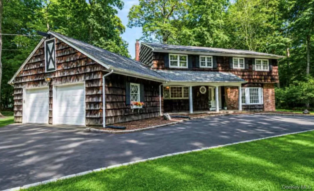 21 Wilderness Road, Smithtown, NY, 4 Bedrooms Bedrooms, 10 Rooms Rooms,3 BathroomsBathrooms,Residential,For Rent,Wilderness,0,1027742 21 Wilderness Road, Smithtown, NY, 4 Bedrooms Bedrooms, 10 Rooms Rooms,3 BathroomsBathrooms,Residential,For Rent,Wilderness,0,1027742