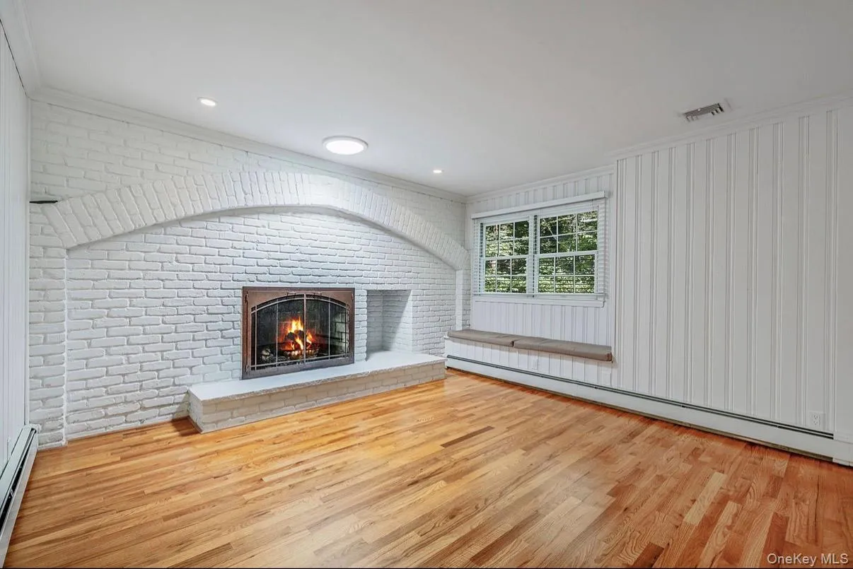 21 Wilderness Road, Smithtown, NY, 4 Bedrooms Bedrooms, 10 Rooms Rooms,3 BathroomsBathrooms,Residential,For Rent,Wilderness,0,1027742 21 Wilderness Road, Smithtown, NY, 4 Bedrooms Bedrooms, 10 Rooms Rooms,3 BathroomsBathrooms,Residential,For Rent,Wilderness,0,1027742