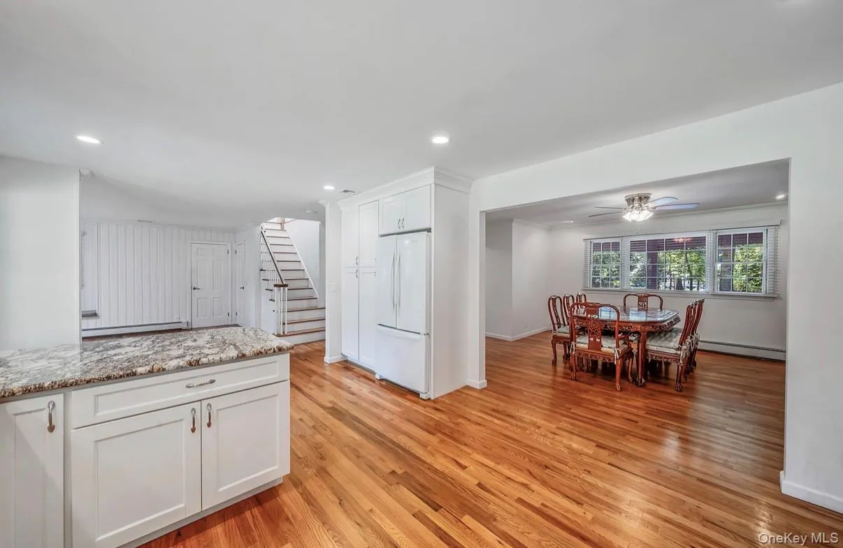 21 Wilderness Road, Smithtown, NY, 4 Bedrooms Bedrooms, 10 Rooms Rooms,3 BathroomsBathrooms,Residential,For Rent,Wilderness,0,1027742 21 Wilderness Road, Smithtown, NY, 4 Bedrooms Bedrooms, 10 Rooms Rooms,3 BathroomsBathrooms,Residential,For Rent,Wilderness,0,1027742
