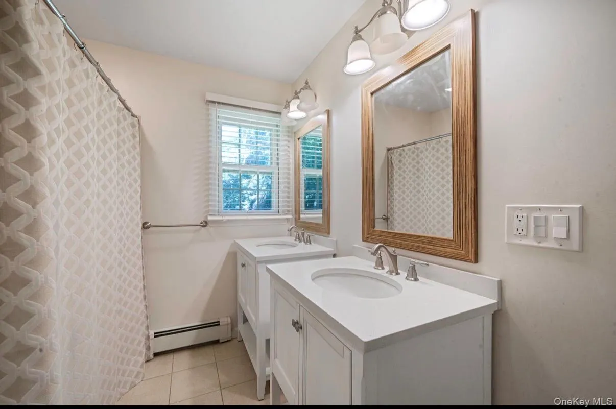 21 Wilderness Road, Smithtown, NY, 4 Bedrooms Bedrooms, 10 Rooms Rooms,3 BathroomsBathrooms,Residential,For Rent,Wilderness,0,1027742 21 Wilderness Road, Smithtown, NY, 4 Bedrooms Bedrooms, 10 Rooms Rooms,3 BathroomsBathrooms,Residential,For Rent,Wilderness,0,1027742