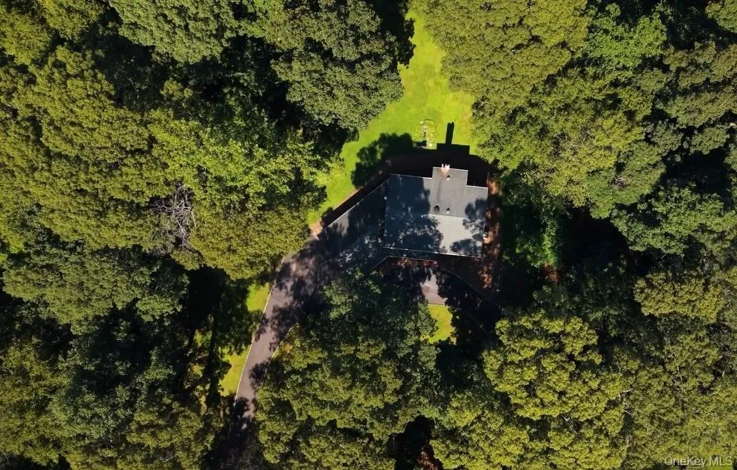 21 Wilderness Road, Smithtown, NY, 4 Bedrooms Bedrooms, 10 Rooms Rooms,3 BathroomsBathrooms,Residential,For Rent,Wilderness,0,1027742 21 Wilderness Road, Smithtown, NY, 4 Bedrooms Bedrooms, 10 Rooms Rooms,3 BathroomsBathrooms,Residential,For Rent,Wilderness,0,1027742