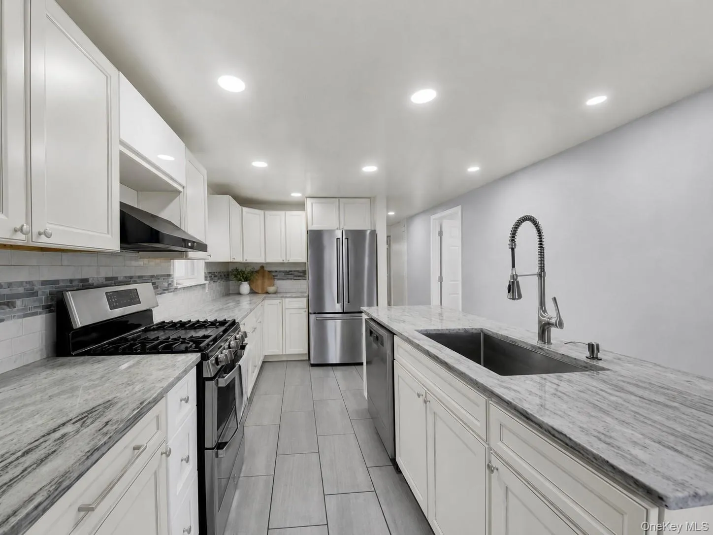 603 Harding Park, New York, NY, 2 Bedrooms Bedrooms, 5 Rooms Rooms,2 BathroomsBathrooms,Residential,For Rent,Harding,0,1027747 603 Harding Park, New York, NY, 2 Bedrooms Bedrooms, 5 Rooms Rooms,2 BathroomsBathrooms,Residential,For Rent,Harding,0,1027747