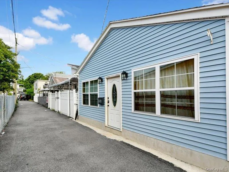 603 Harding Park, New York, NY, 2 Bedrooms Bedrooms, 5 Rooms Rooms,2 BathroomsBathrooms,Residential,For Rent,Harding,0,1027747 603 Harding Park, New York, NY, 2 Bedrooms Bedrooms, 5 Rooms Rooms,2 BathroomsBathrooms,Residential,For Rent,Harding,0,1027747