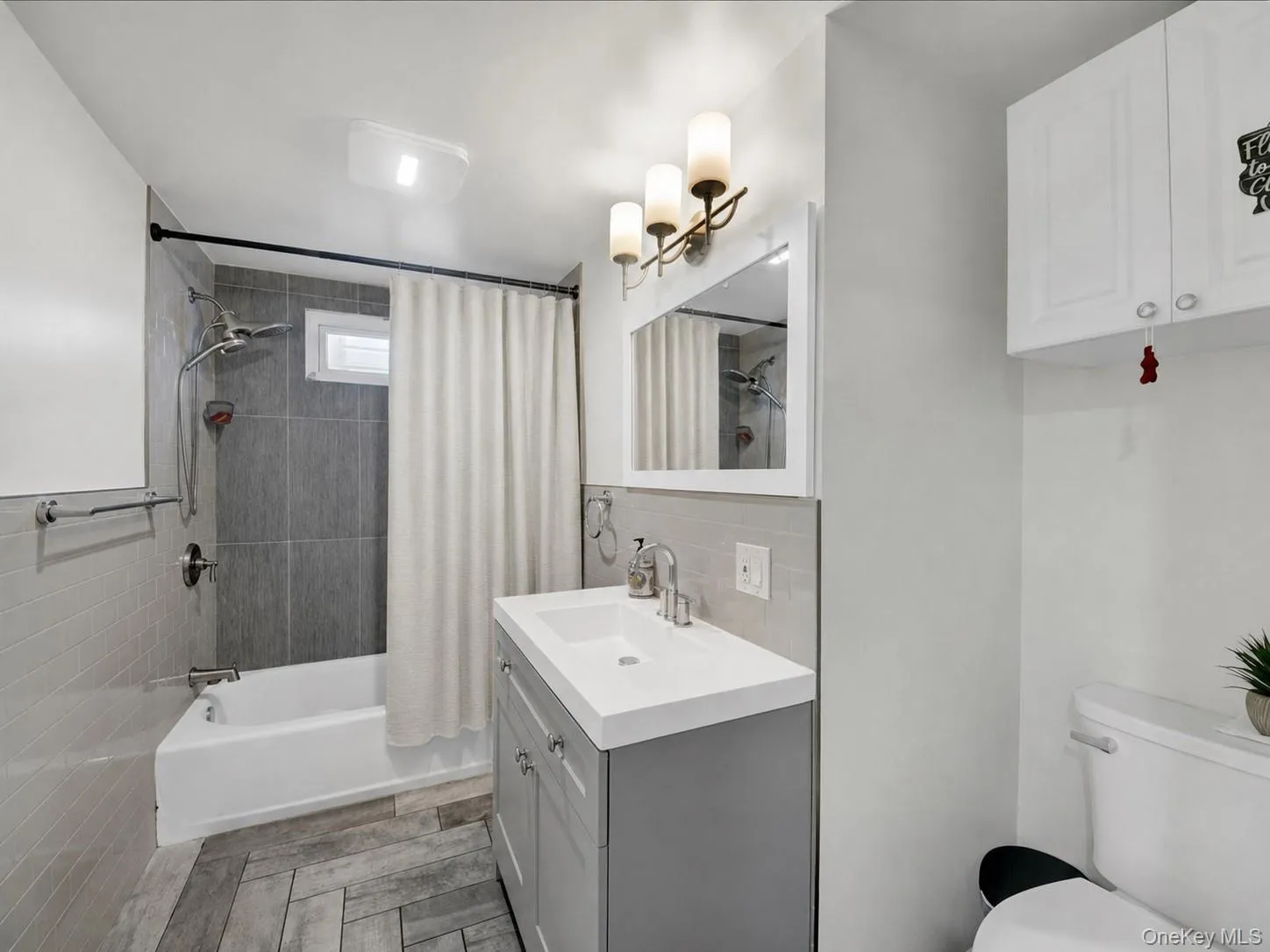 603 Harding Park, New York, NY, 2 Bedrooms Bedrooms, 5 Rooms Rooms,2 BathroomsBathrooms,Residential,For Rent,Harding,0,1027747 603 Harding Park, New York, NY, 2 Bedrooms Bedrooms, 5 Rooms Rooms,2 BathroomsBathrooms,Residential,For Rent,Harding,0,1027747