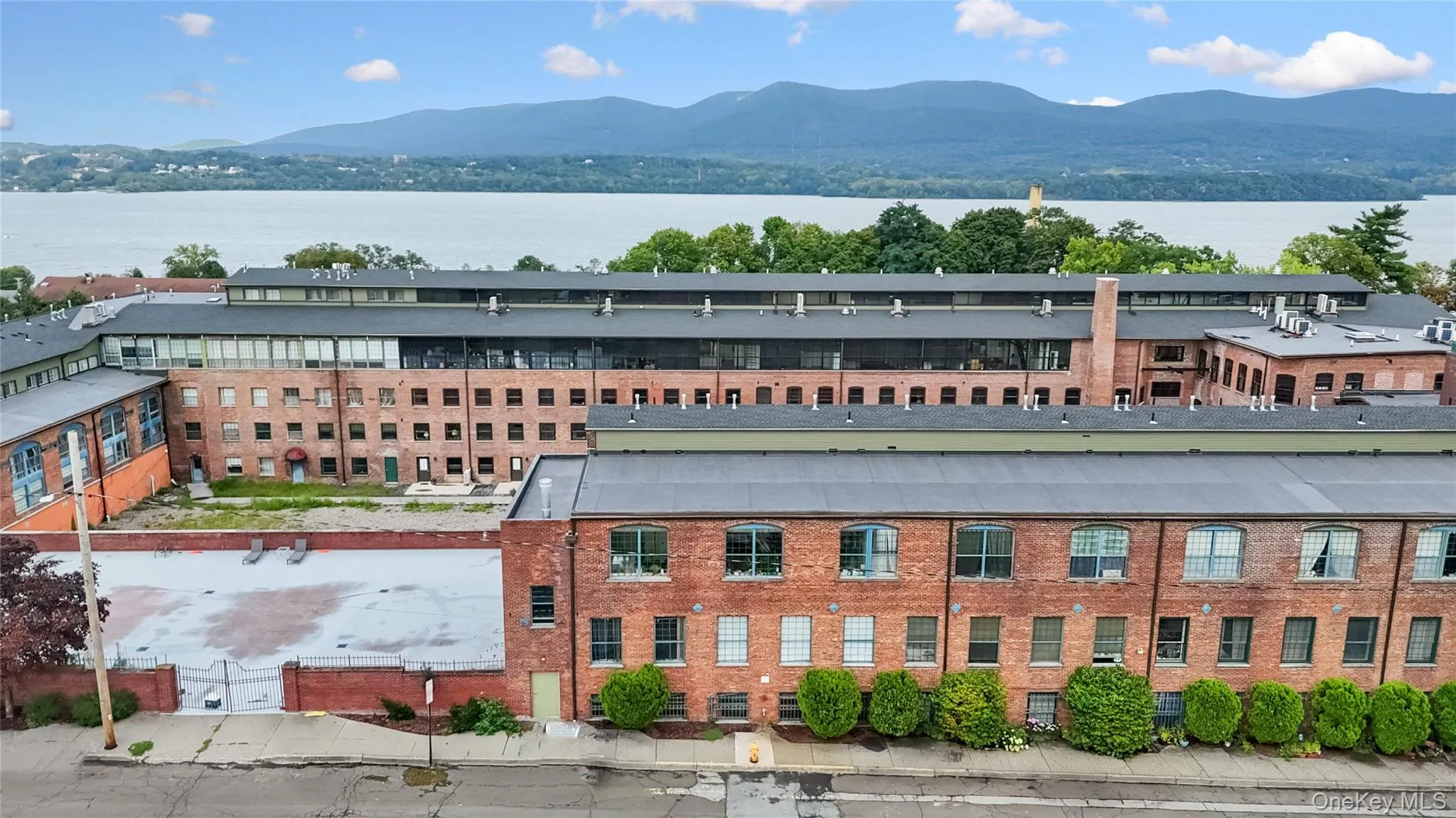 44 Johnes Street, Newburgh (city), NY, 2 Bedrooms Bedrooms, 6 Rooms Rooms,2 BathroomsBathrooms,Residential,For Rent,Johnes,0,1027750 44 Johnes Street, Newburgh (city), NY, 2 Bedrooms Bedrooms, 6 Rooms Rooms,2 BathroomsBathrooms,Residential,For Rent,Johnes,0,1027750