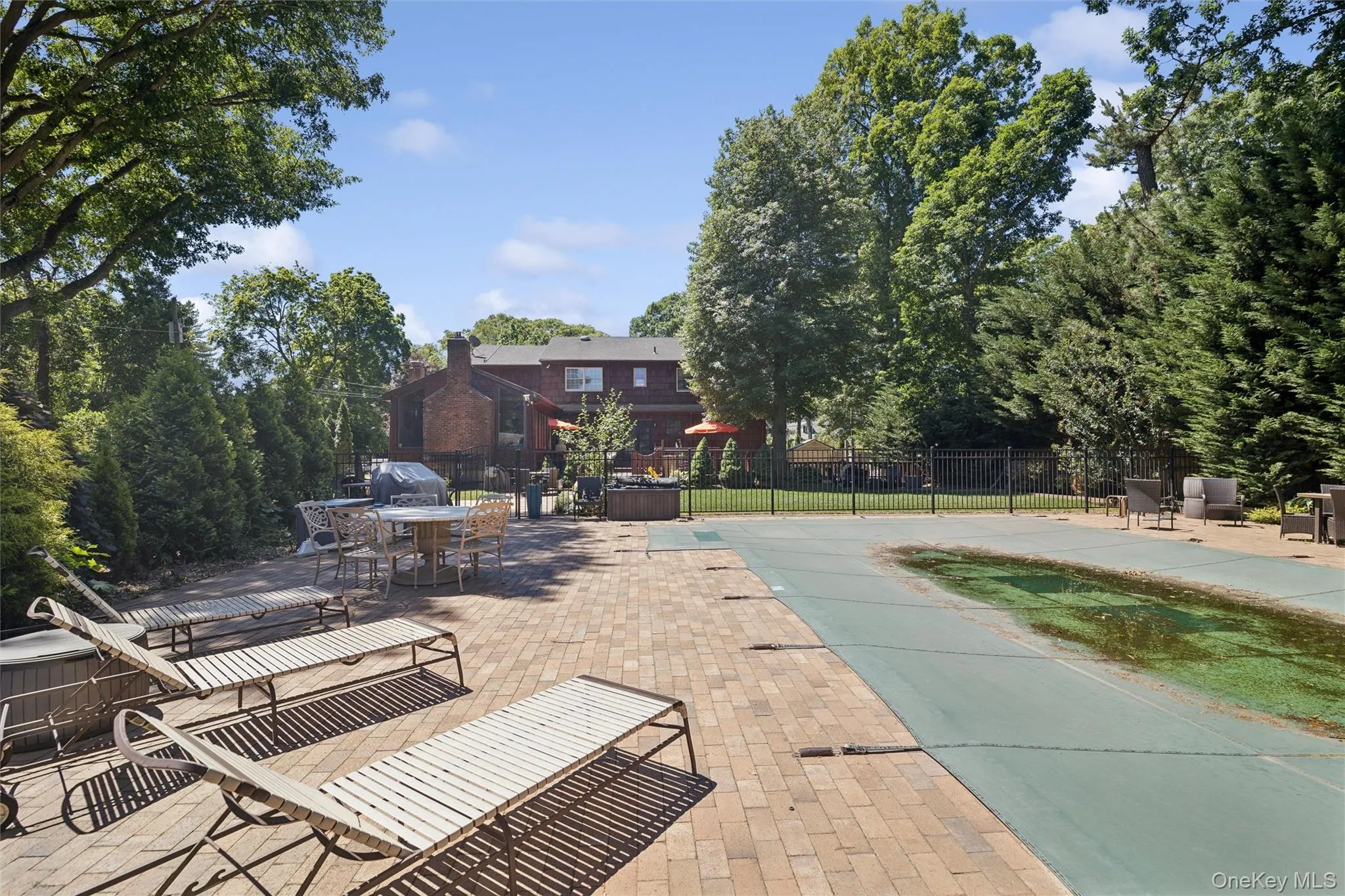 14 Loft Road, Smithtown, NY, 5 Bedrooms Bedrooms, 16 Rooms Rooms,5 BathroomsBathrooms,Residential,For Rent,Loft,0,1027754 14 Loft Road, Smithtown, NY, 5 Bedrooms Bedrooms, 16 Rooms Rooms,5 BathroomsBathrooms,Residential,For Rent,Loft,0,1027754