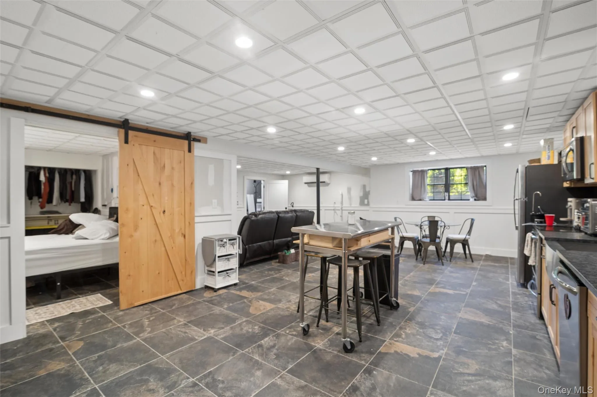 14 Loft Road, Smithtown, NY, 5 Bedrooms Bedrooms, 16 Rooms Rooms,5 BathroomsBathrooms,Residential,For Rent,Loft,0,1027754 14 Loft Road, Smithtown, NY, 5 Bedrooms Bedrooms, 16 Rooms Rooms,5 BathroomsBathrooms,Residential,For Rent,Loft,0,1027754