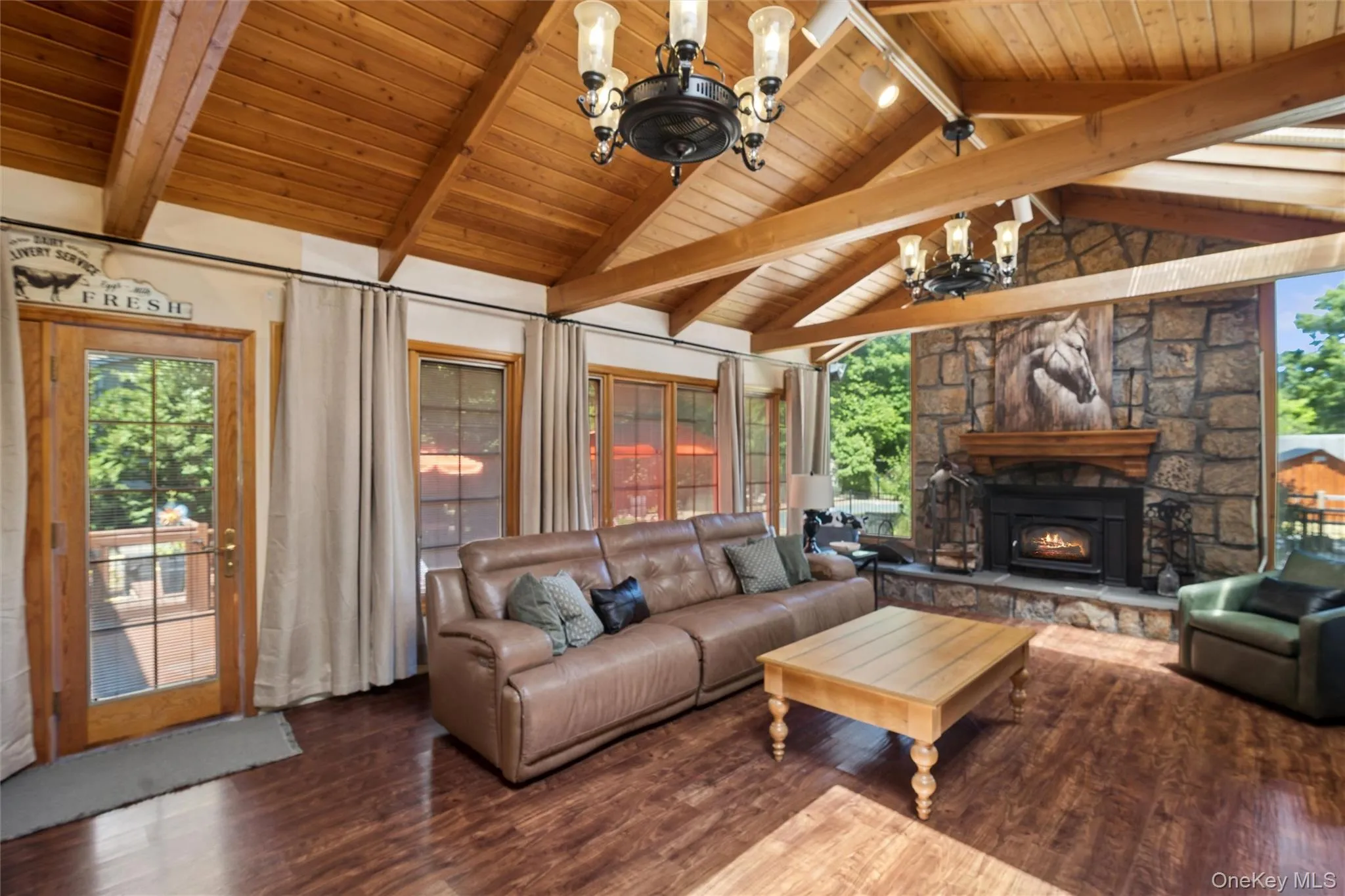 14 Loft Road, Smithtown, NY, 5 Bedrooms Bedrooms, 16 Rooms Rooms,5 BathroomsBathrooms,Residential,For Rent,Loft,0,1027754 14 Loft Road, Smithtown, NY, 5 Bedrooms Bedrooms, 16 Rooms Rooms,5 BathroomsBathrooms,Residential,For Rent,Loft,0,1027754