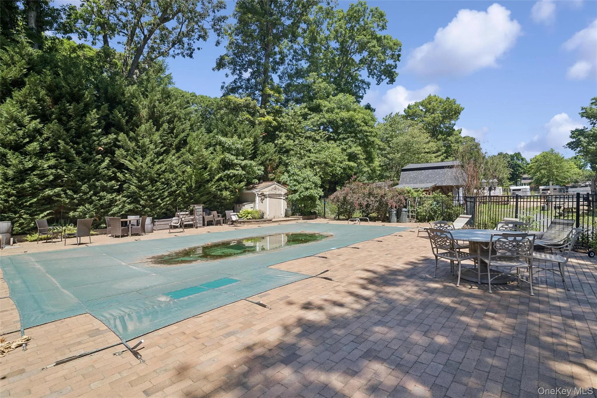 14 Loft Road, Smithtown, NY, 5 Bedrooms Bedrooms, 16 Rooms Rooms,5 BathroomsBathrooms,Residential,For Rent,Loft,0,1027754 14 Loft Road, Smithtown, NY, 5 Bedrooms Bedrooms, 16 Rooms Rooms,5 BathroomsBathrooms,Residential,For Rent,Loft,0,1027754