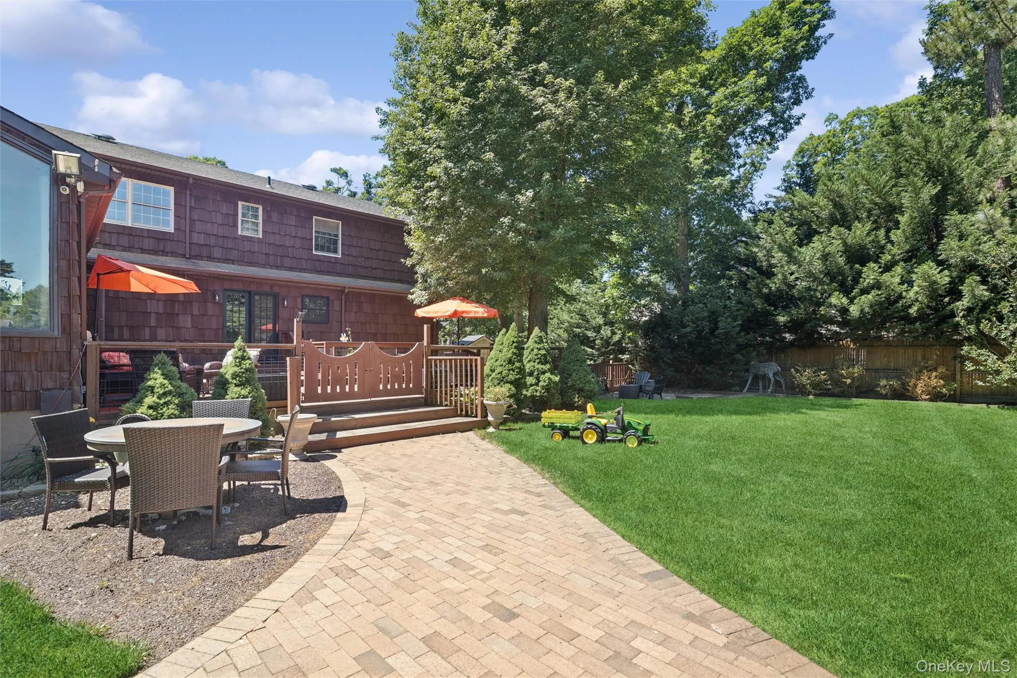 14 Loft Road, Smithtown, NY, 5 Bedrooms Bedrooms, 16 Rooms Rooms,5 BathroomsBathrooms,Residential,For Rent,Loft,0,1027754 14 Loft Road, Smithtown, NY, 5 Bedrooms Bedrooms, 16 Rooms Rooms,5 BathroomsBathrooms,Residential,For Rent,Loft,0,1027754