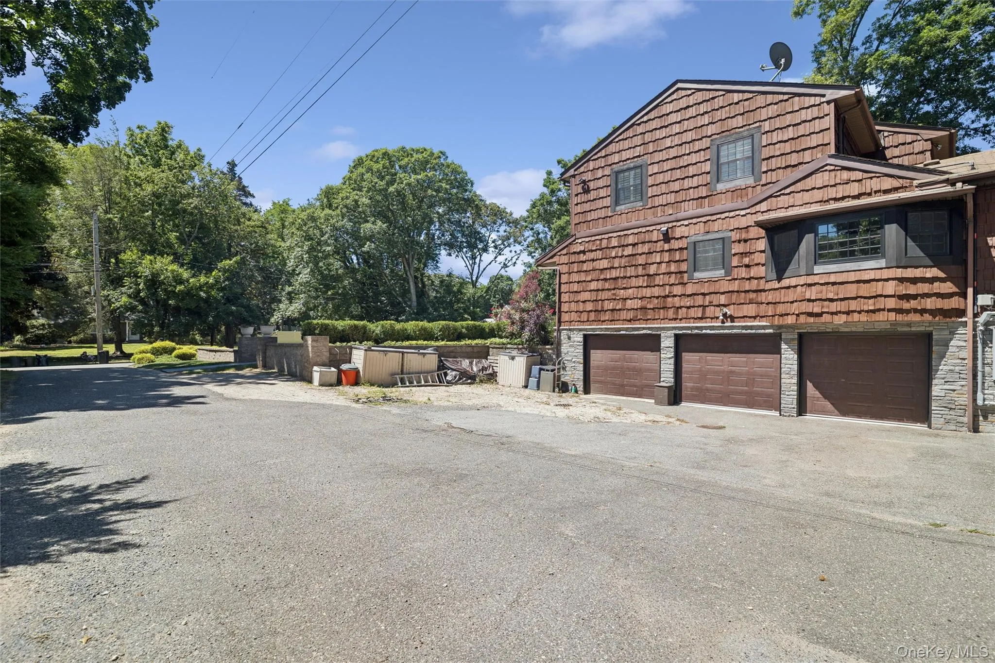 14 Loft Road, Smithtown, NY, 5 Bedrooms Bedrooms, 16 Rooms Rooms,5 BathroomsBathrooms,Residential,For Rent,Loft,0,1027754 14 Loft Road, Smithtown, NY, 5 Bedrooms Bedrooms, 16 Rooms Rooms,5 BathroomsBathrooms,Residential,For Rent,Loft,0,1027754