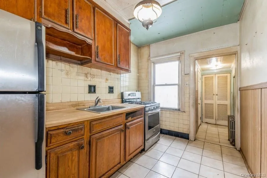 51-30 47th Street, New York, NY, 3 Bedrooms Bedrooms, 10 Rooms Rooms,2 BathroomsBathrooms,Residential,For Rent,47th,0,1027759 51-30 47th Street, New York, NY, 3 Bedrooms Bedrooms, 10 Rooms Rooms,2 BathroomsBathrooms,Residential,For Rent,47th,0,1027759