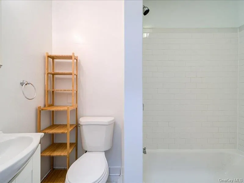 173 main, Beacon, NY, 1 Bedroom Bedrooms, 5 Rooms Rooms,1 BathroomBathrooms,Residential Lease,For Rent,main,0,1027760 173 main, Beacon, NY, 1 Bedroom Bedrooms, 5 Rooms Rooms,1 BathroomBathrooms,Residential Lease,For Rent,main,0,1027760