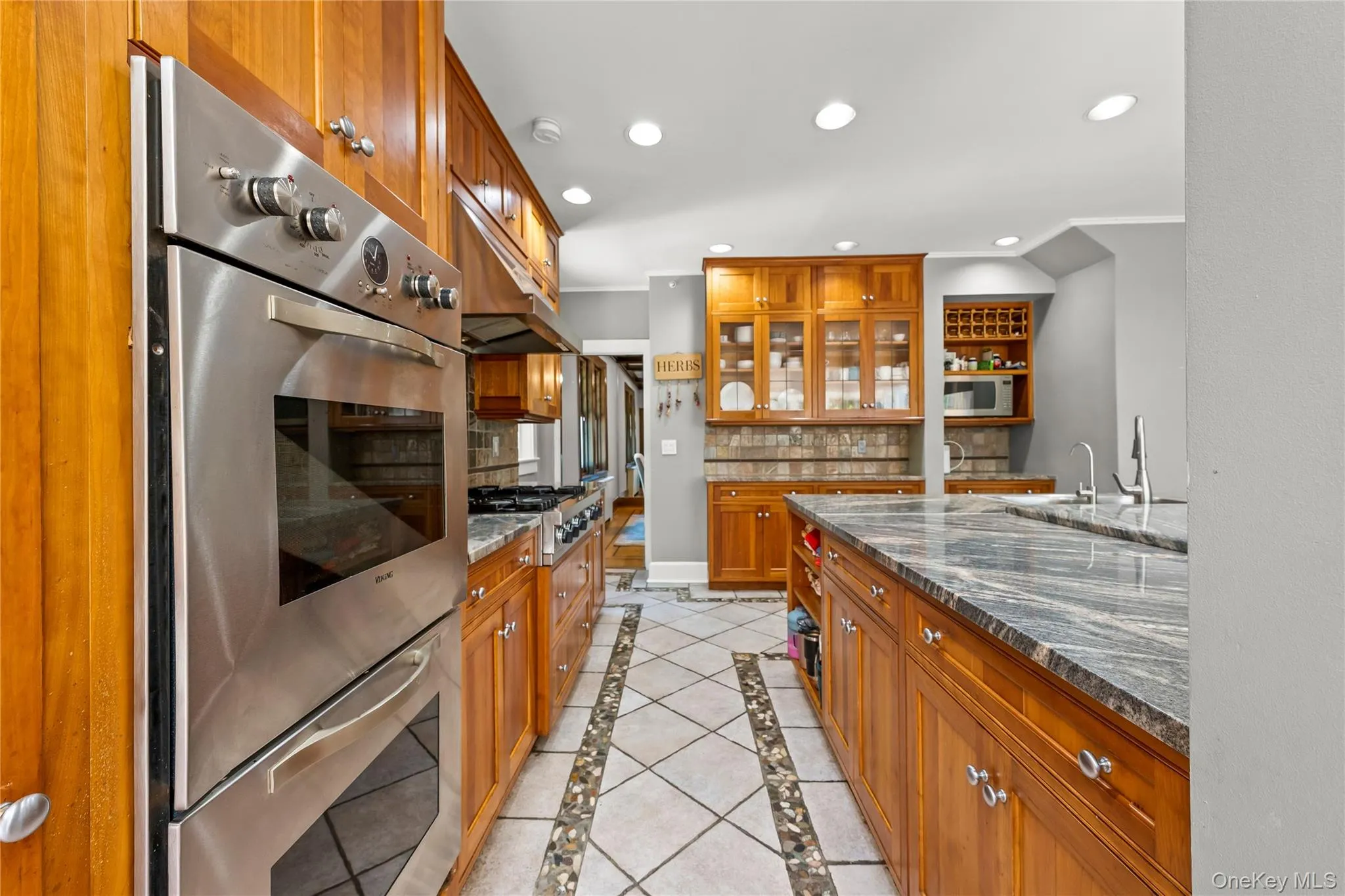 14 Crescent Drive, Greenburgh, NY, 5 Bedrooms Bedrooms, 11 Rooms Rooms,5 BathroomsBathrooms,Residential,For Rent,Crescent,0,1027766 14 Crescent Drive, Greenburgh, NY, 5 Bedrooms Bedrooms, 11 Rooms Rooms,5 BathroomsBathrooms,Residential,For Rent,Crescent,0,1027766