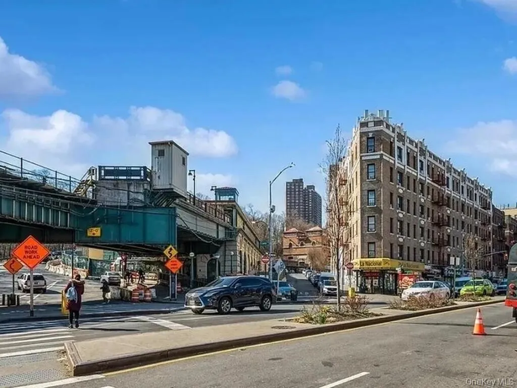 581 Academy Street, New York, NY, 1 Bedroom Bedrooms, 4 Rooms Rooms,1 BathroomBathrooms,Residential,For Rent,Academy,0,1027768 581 Academy Street, New York, NY, 1 Bedroom Bedrooms, 4 Rooms Rooms,1 BathroomBathrooms,Residential,For Rent,Academy,0,1027768