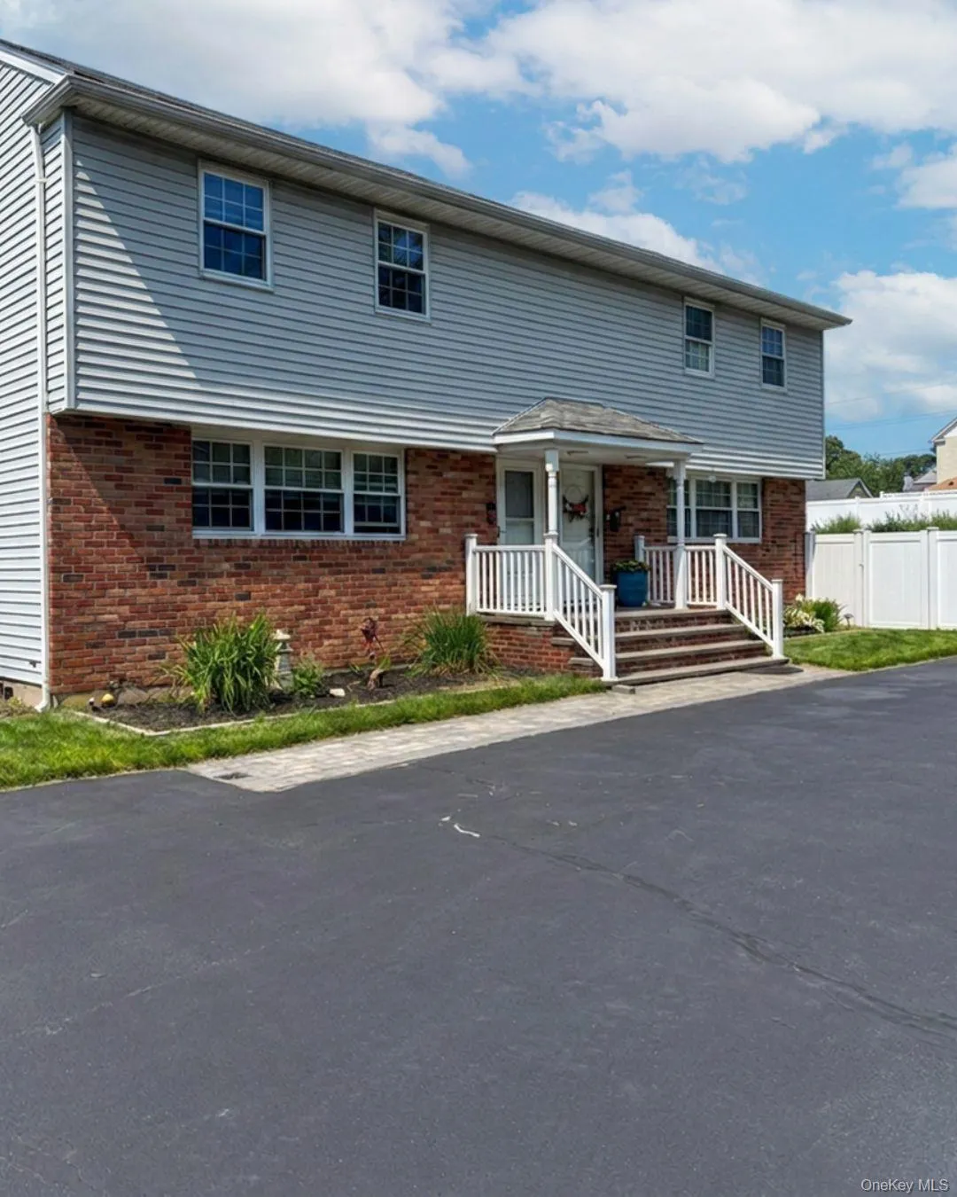 99 Washington Street, Islip, NY, 2 Bedrooms Bedrooms, 4 Rooms Rooms,1 BathroomBathrooms,Residential Lease,For Rent,Washington,0,1027776 99 Washington Street, Islip, NY, 2 Bedrooms Bedrooms, 4 Rooms Rooms,1 BathroomBathrooms,Residential Lease,For Rent,Washington,0,1027776