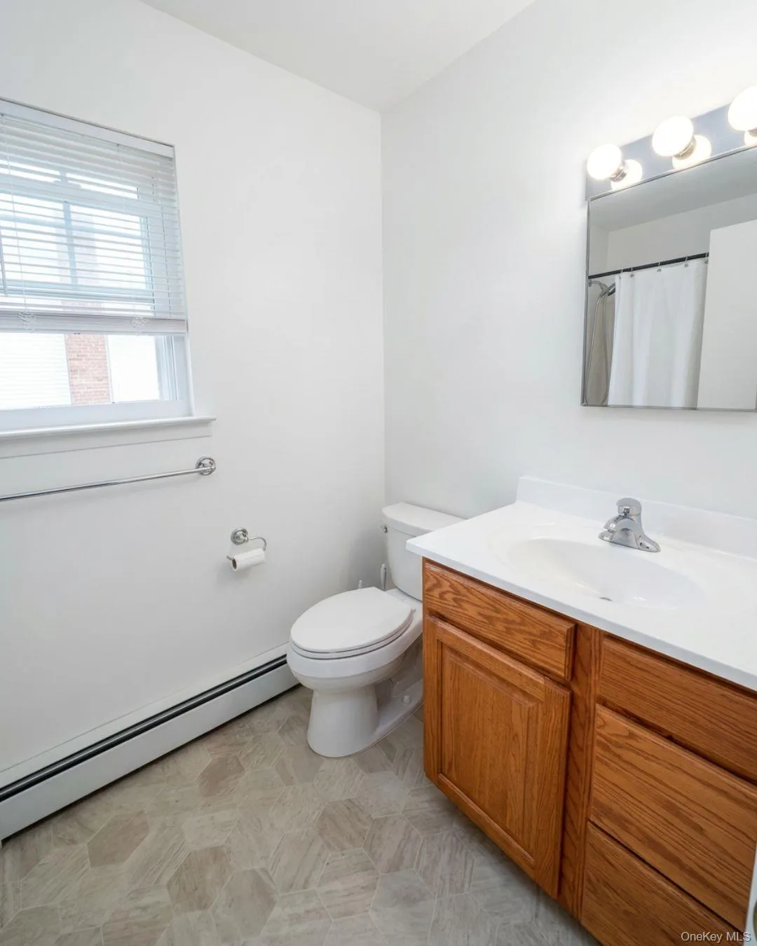 99 Washington Street, Islip, NY, 2 Bedrooms Bedrooms, 4 Rooms Rooms,1 BathroomBathrooms,Residential Lease,For Rent,Washington,0,1027776 99 Washington Street, Islip, NY, 2 Bedrooms Bedrooms, 4 Rooms Rooms,1 BathroomBathrooms,Residential Lease,For Rent,Washington,0,1027776