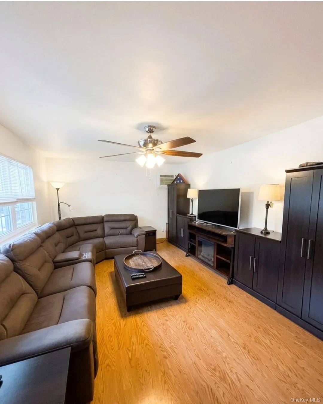 99 Washington Street, Islip, NY, 2 Bedrooms Bedrooms, 4 Rooms Rooms,1 BathroomBathrooms,Residential Lease,For Rent,Washington,0,1027776 99 Washington Street, Islip, NY, 2 Bedrooms Bedrooms, 4 Rooms Rooms,1 BathroomBathrooms,Residential Lease,For Rent,Washington,0,1027776