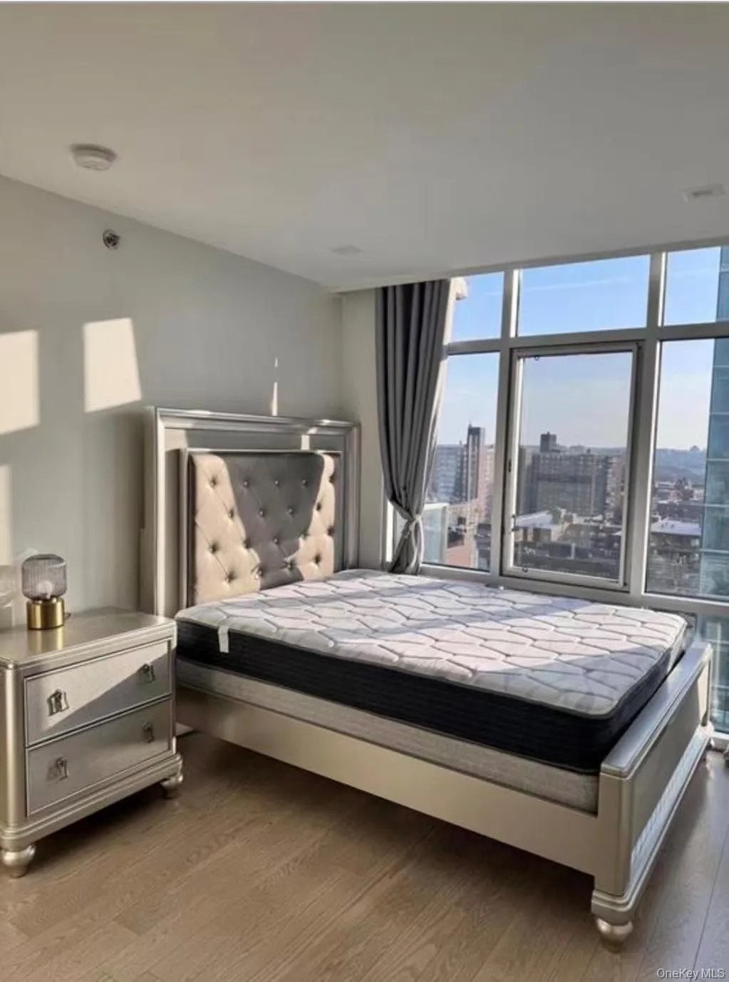 41-62 Bowne Street, New York, NY, 1 Bedroom Bedrooms, 3 Rooms Rooms,1 BathroomBathrooms,Residential,For Rent,Bowne,0,1027777 41-62 Bowne Street, New York, NY, 1 Bedroom Bedrooms, 3 Rooms Rooms,1 BathroomBathrooms,Residential,For Rent,Bowne,0,1027777
