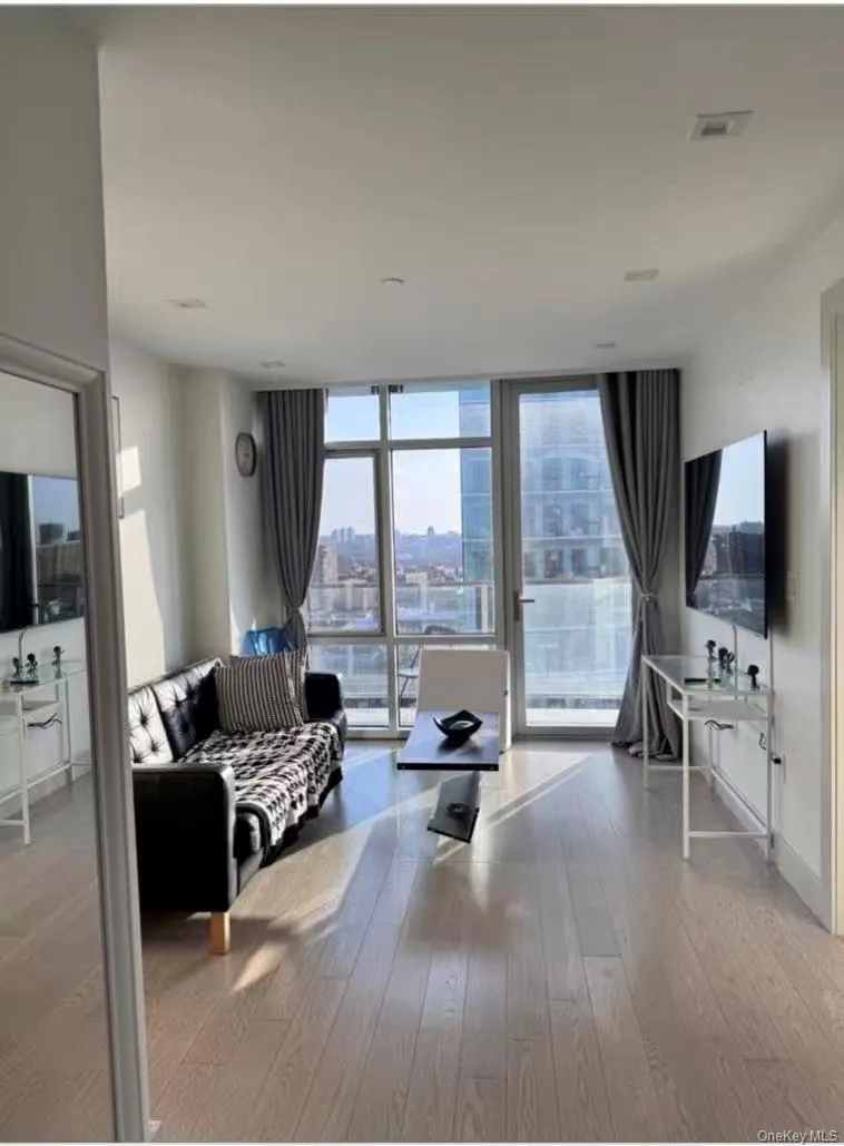 41-62 Bowne Street, New York, NY, 1 Bedroom Bedrooms, 3 Rooms Rooms,1 BathroomBathrooms,Residential,For Rent,Bowne,0,1027777 41-62 Bowne Street, New York, NY, 1 Bedroom Bedrooms, 3 Rooms Rooms,1 BathroomBathrooms,Residential,For Rent,Bowne,0,1027777