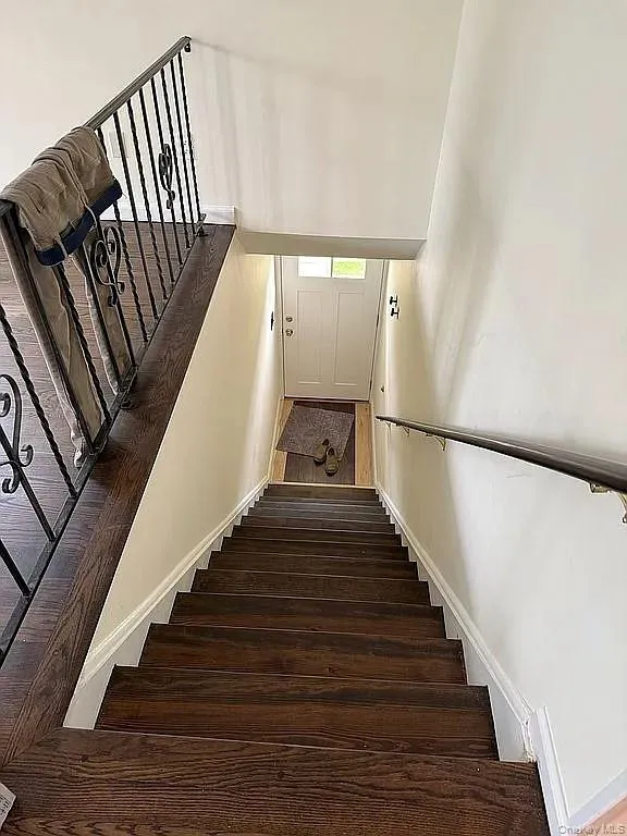 159 Fairview Circle, Brookhaven, NY, 2 Bedrooms Bedrooms, 5 Rooms Rooms,2 BathroomsBathrooms,Residential,For Rent,Fairview,0,1027778 159 Fairview Circle, Brookhaven, NY, 2 Bedrooms Bedrooms, 5 Rooms Rooms,2 BathroomsBathrooms,Residential,For Rent,Fairview,0,1027778