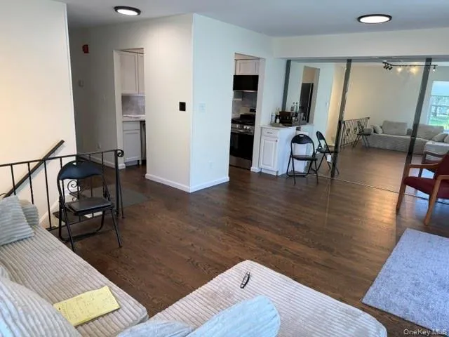 159 Fairview Circle, Brookhaven, NY, 2 Bedrooms Bedrooms, 5 Rooms Rooms,2 BathroomsBathrooms,Residential,For Rent,Fairview,0,1027778 159 Fairview Circle, Brookhaven, NY, 2 Bedrooms Bedrooms, 5 Rooms Rooms,2 BathroomsBathrooms,Residential,For Rent,Fairview,0,1027778
