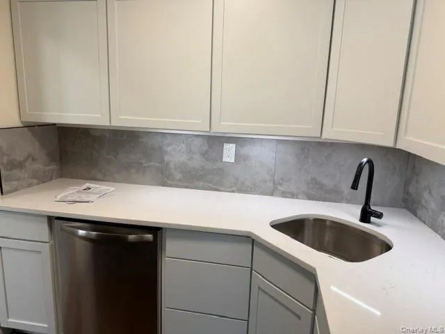 159 Fairview Circle, Brookhaven, NY, 2 Bedrooms Bedrooms, 5 Rooms Rooms,2 BathroomsBathrooms,Residential,For Rent,Fairview,0,1027778 159 Fairview Circle, Brookhaven, NY, 2 Bedrooms Bedrooms, 5 Rooms Rooms,2 BathroomsBathrooms,Residential,For Rent,Fairview,0,1027778