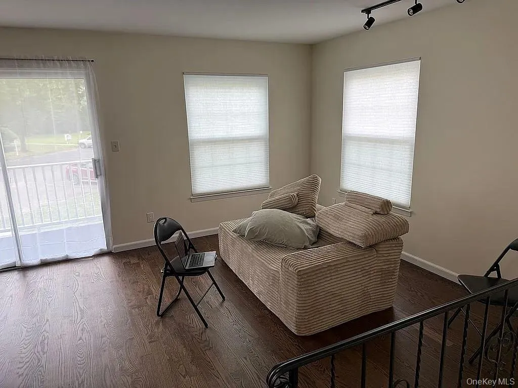 159 Fairview Circle, Brookhaven, NY, 2 Bedrooms Bedrooms, 5 Rooms Rooms,2 BathroomsBathrooms,Residential,For Rent,Fairview,0,1027778 159 Fairview Circle, Brookhaven, NY, 2 Bedrooms Bedrooms, 5 Rooms Rooms,2 BathroomsBathrooms,Residential,For Rent,Fairview,0,1027778
