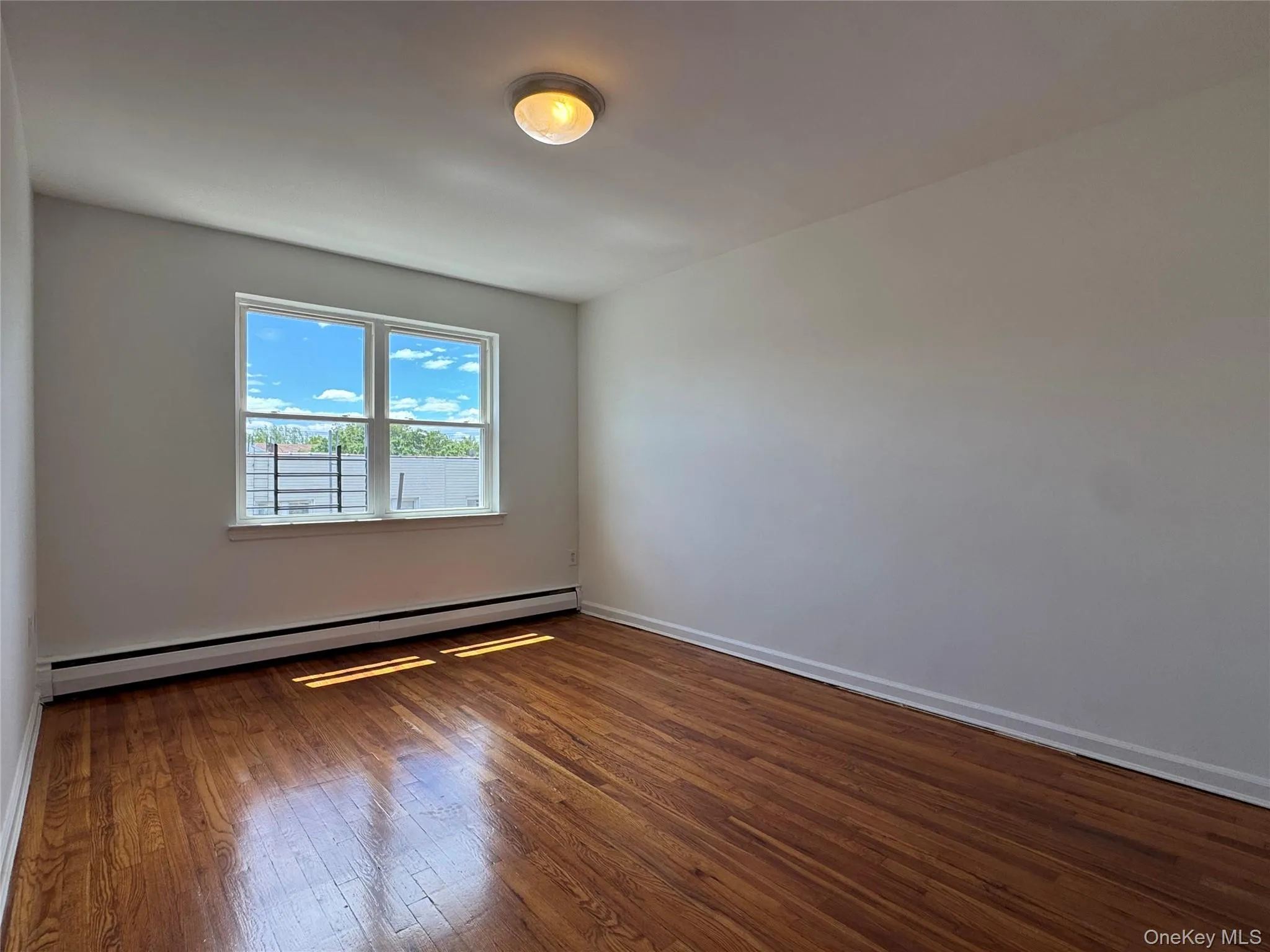 1651 Haight Avenue, New York, NY, 3 Bedrooms Bedrooms, 6 Rooms Rooms,1 BathroomBathrooms,Residential Lease,For Rent,Haight,0,1027779 1651 Haight Avenue, New York, NY, 3 Bedrooms Bedrooms, 6 Rooms Rooms,1 BathroomBathrooms,Residential Lease,For Rent,Haight,0,1027779