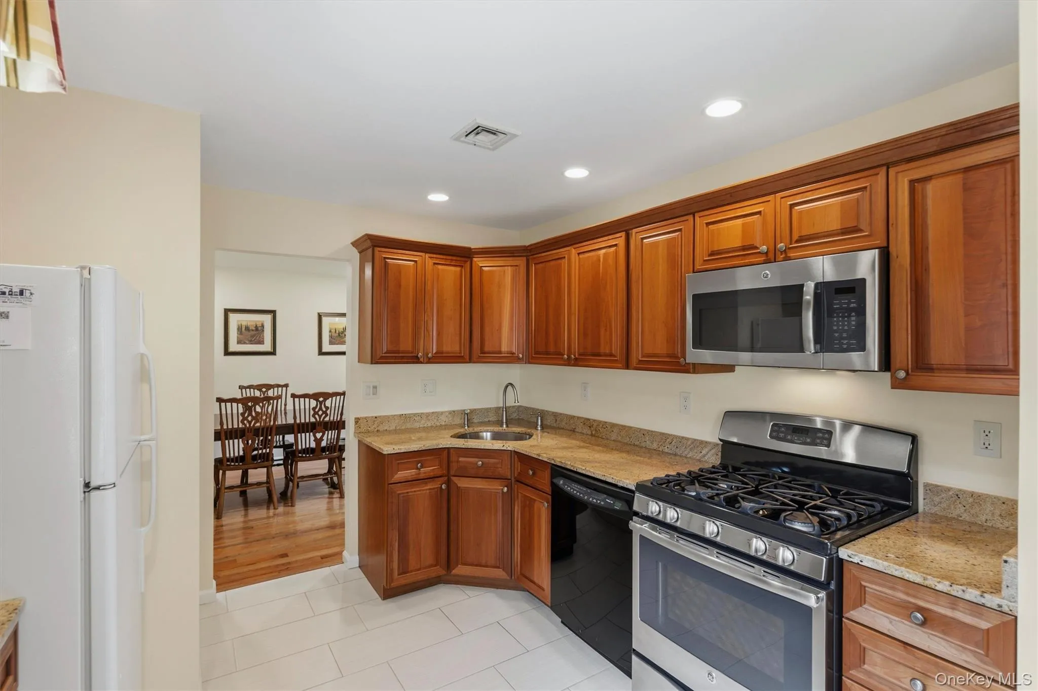 3302 Homestead Court, Peekskill, NY, 2 Bedrooms Bedrooms, 6 Rooms Rooms,2 BathroomsBathrooms,Residential,For Rent,Homestead,0,1027781 3302 Homestead Court, Peekskill, NY, 2 Bedrooms Bedrooms, 6 Rooms Rooms,2 BathroomsBathrooms,Residential,For Rent,Homestead,0,1027781