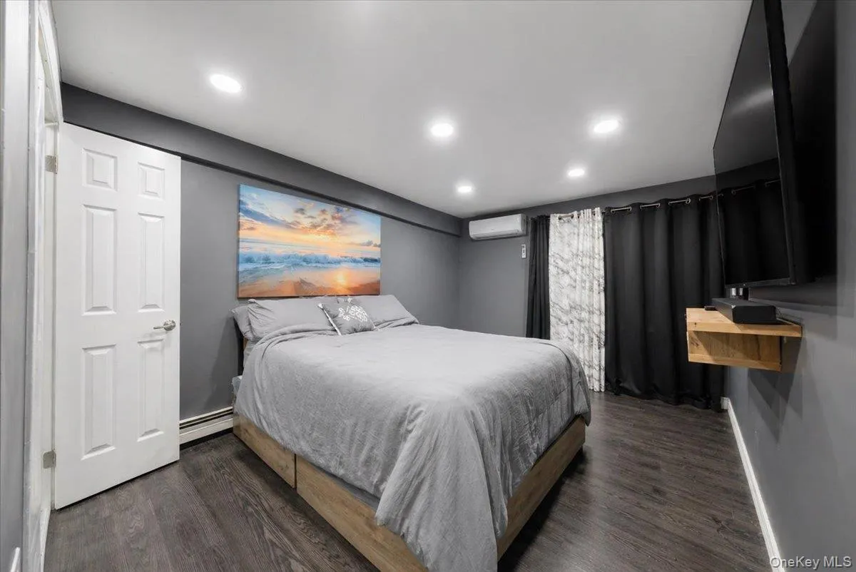 3410 Kingsland Avenue, New York, NY, 4 Bedrooms Bedrooms, 8 Rooms Rooms,2 BathroomsBathrooms,Residential,For Rent,Kingsland,0,1027784 3410 Kingsland Avenue, New York, NY, 4 Bedrooms Bedrooms, 8 Rooms Rooms,2 BathroomsBathrooms,Residential,For Rent,Kingsland,0,1027784