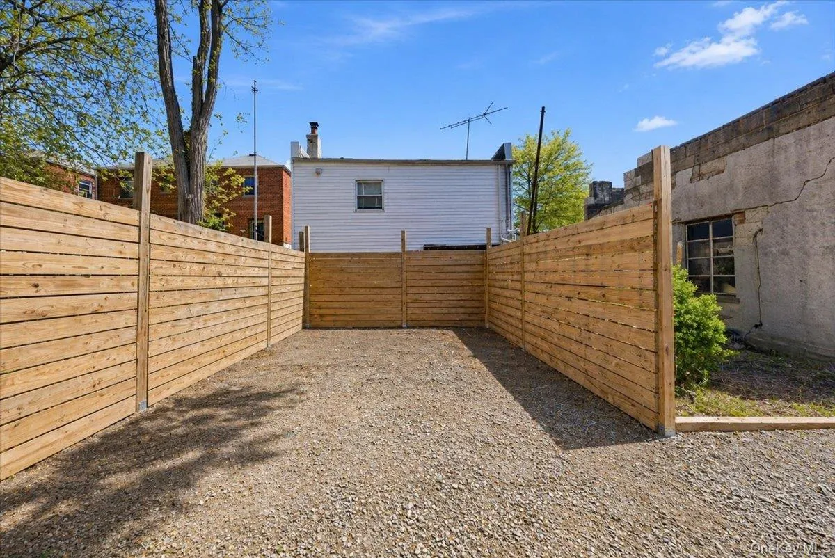 3410 Kingsland Avenue, New York, NY, 4 Bedrooms Bedrooms, 8 Rooms Rooms,2 BathroomsBathrooms,Residential,For Rent,Kingsland,0,1027784 3410 Kingsland Avenue, New York, NY, 4 Bedrooms Bedrooms, 8 Rooms Rooms,2 BathroomsBathrooms,Residential,For Rent,Kingsland,0,1027784