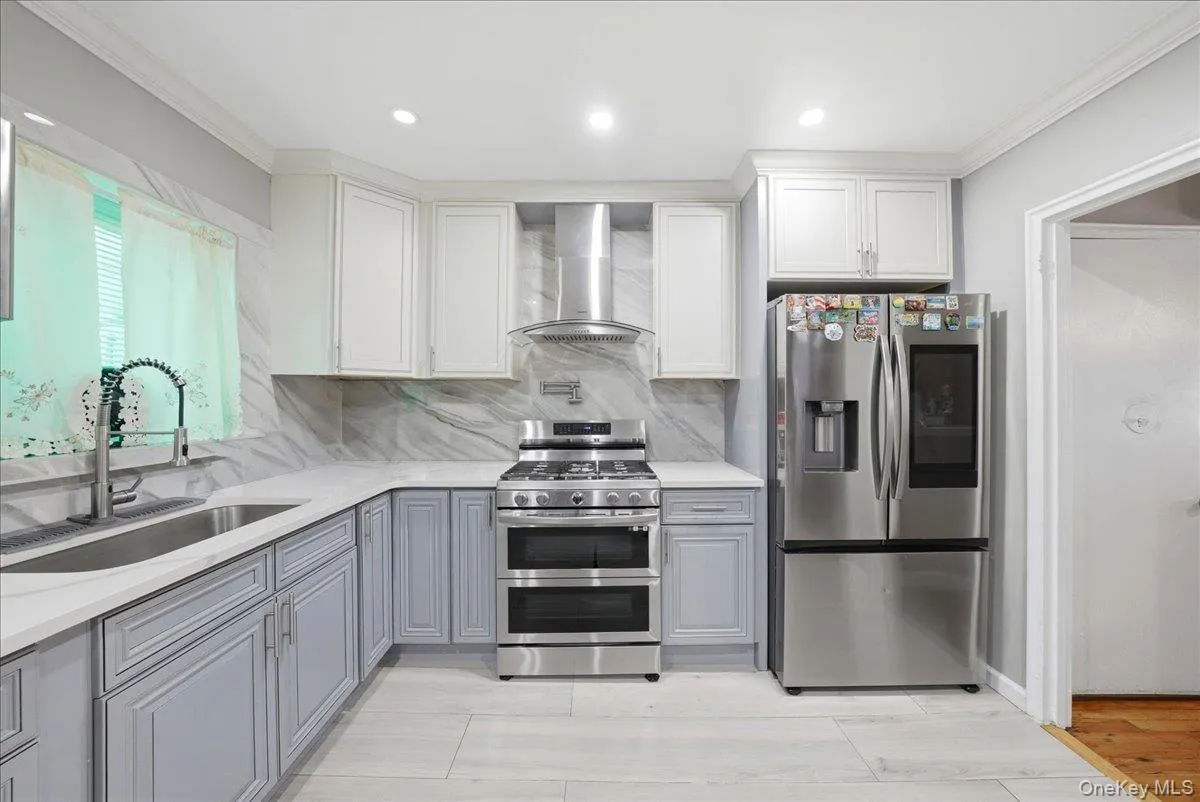 3410 Kingsland Avenue, New York, NY, 4 Bedrooms Bedrooms, 8 Rooms Rooms,2 BathroomsBathrooms,Residential,For Rent,Kingsland,0,1027784 3410 Kingsland Avenue, New York, NY, 4 Bedrooms Bedrooms, 8 Rooms Rooms,2 BathroomsBathrooms,Residential,For Rent,Kingsland,0,1027784