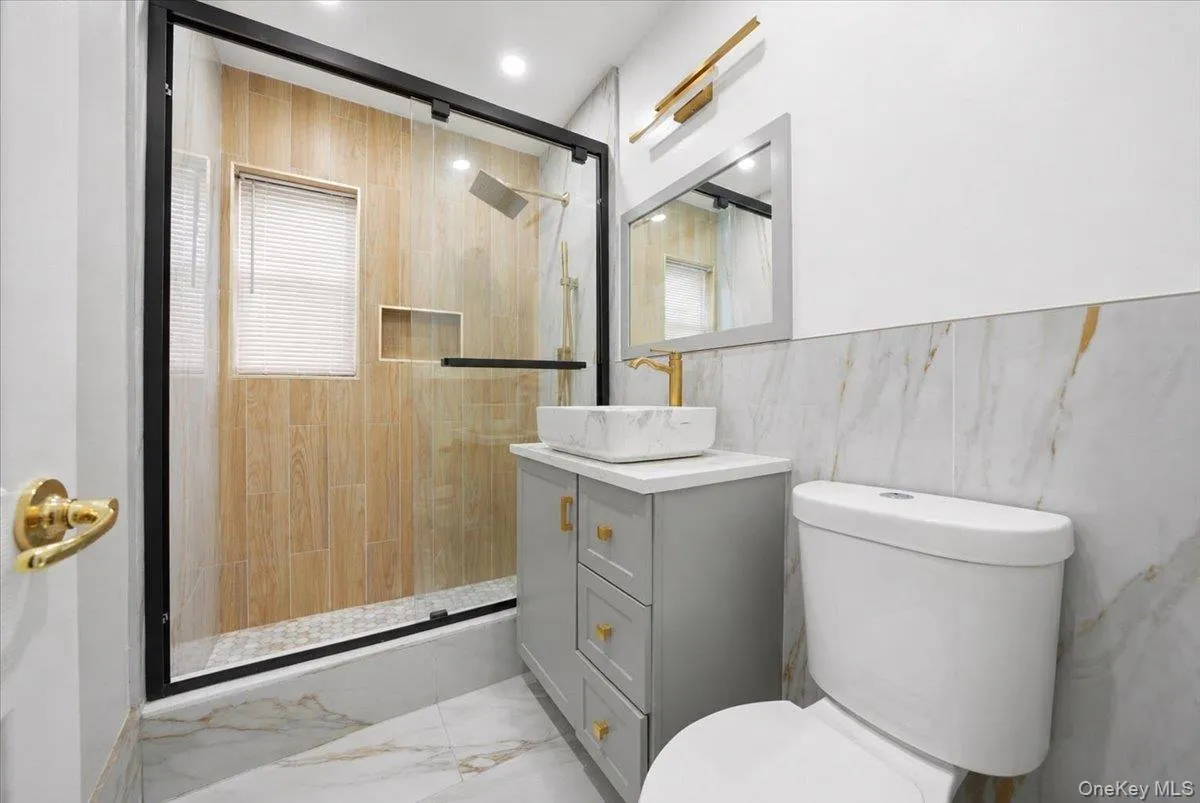 3410 Kingsland Avenue, New York, NY, 4 Bedrooms Bedrooms, 8 Rooms Rooms,2 BathroomsBathrooms,Residential,For Rent,Kingsland,0,1027784 3410 Kingsland Avenue, New York, NY, 4 Bedrooms Bedrooms, 8 Rooms Rooms,2 BathroomsBathrooms,Residential,For Rent,Kingsland,0,1027784