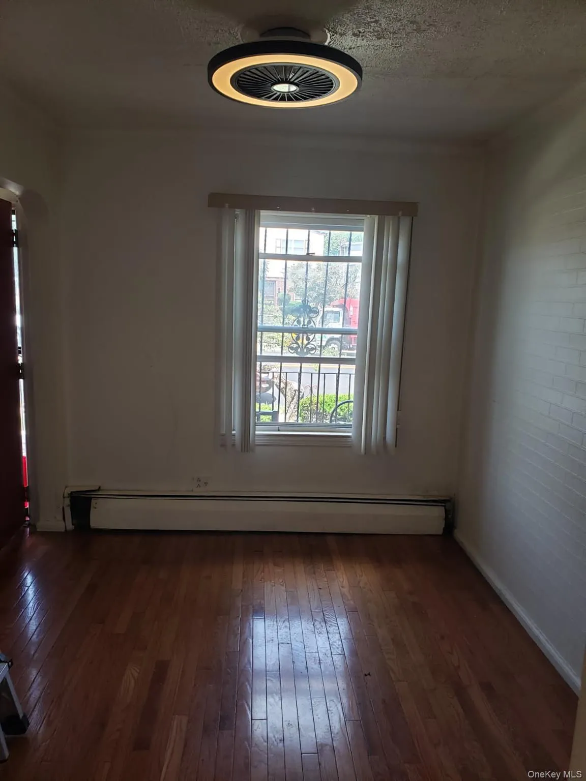 22724 Murdock Avenue, New York, NY, 6 Bedrooms Bedrooms, 9 Rooms Rooms,2 BathroomsBathrooms,Residential,For Rent,Murdock,0,1027786 22724 Murdock Avenue, New York, NY, 6 Bedrooms Bedrooms, 9 Rooms Rooms,2 BathroomsBathrooms,Residential,For Rent,Murdock,0,1027786