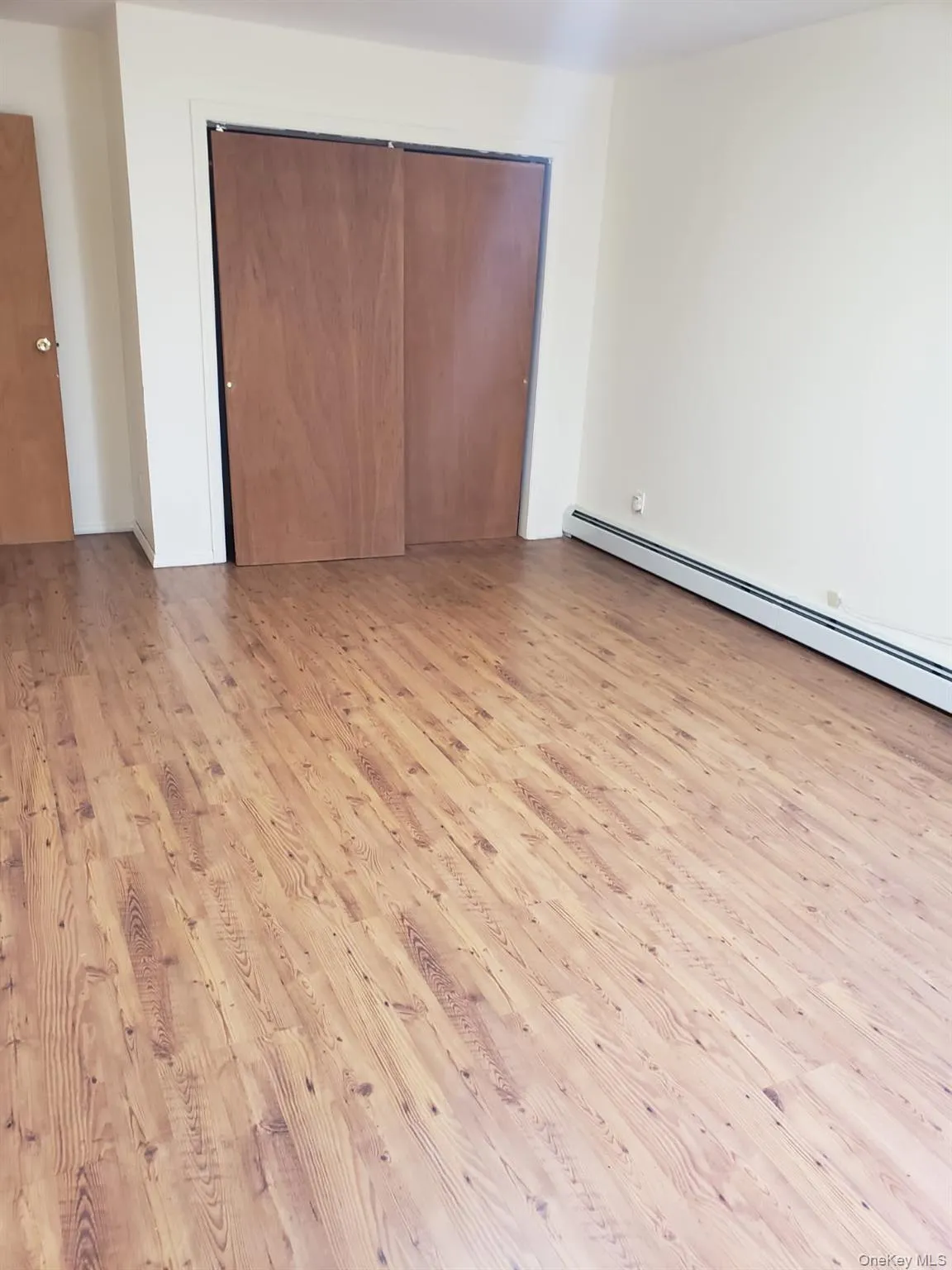22724 Murdock Avenue, New York, NY, 6 Bedrooms Bedrooms, 9 Rooms Rooms,2 BathroomsBathrooms,Residential,For Rent,Murdock,0,1027786 22724 Murdock Avenue, New York, NY, 6 Bedrooms Bedrooms, 9 Rooms Rooms,2 BathroomsBathrooms,Residential,For Rent,Murdock,0,1027786