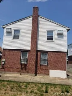 22724 Murdock Avenue, New York, NY, 6 Bedrooms Bedrooms, 9 Rooms Rooms,2 BathroomsBathrooms,Residential,For Rent,Murdock,0,1027786 22724 Murdock Avenue, New York, NY, 6 Bedrooms Bedrooms, 9 Rooms Rooms,2 BathroomsBathrooms,Residential,For Rent,Murdock,0,1027786
