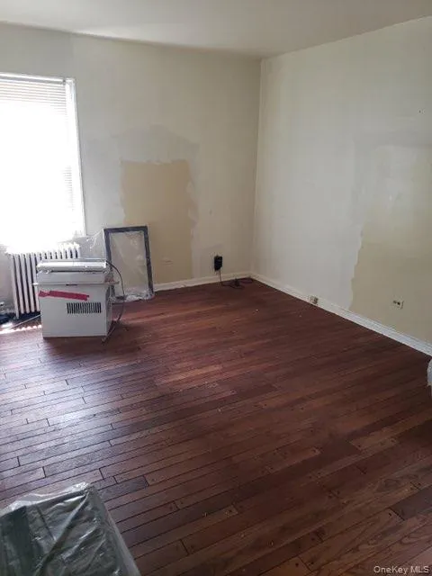 22724 Murdock Avenue, New York, NY, 6 Bedrooms Bedrooms, 9 Rooms Rooms,2 BathroomsBathrooms,Residential,For Rent,Murdock,0,1027786 22724 Murdock Avenue, New York, NY, 6 Bedrooms Bedrooms, 9 Rooms Rooms,2 BathroomsBathrooms,Residential,For Rent,Murdock,0,1027786