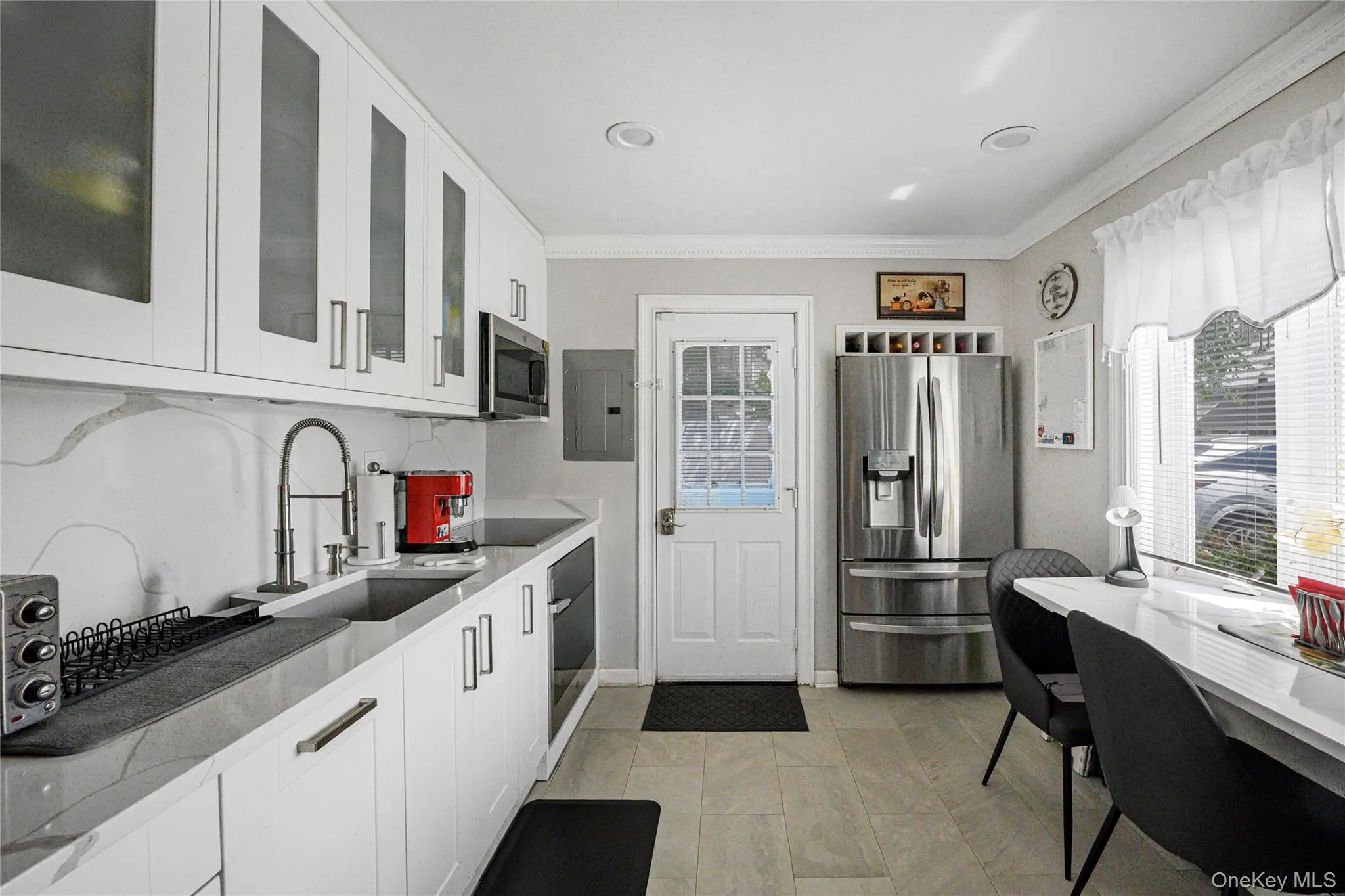 28 Crabtree Lane, Hempstead, NY, 2 Bedrooms Bedrooms, 6 Rooms Rooms,2 BathroomsBathrooms,Residential,For Rent,Crabtree,0,1027790 28 Crabtree Lane, Hempstead, NY, 2 Bedrooms Bedrooms, 6 Rooms Rooms,2 BathroomsBathrooms,Residential,For Rent,Crabtree,0,1027790