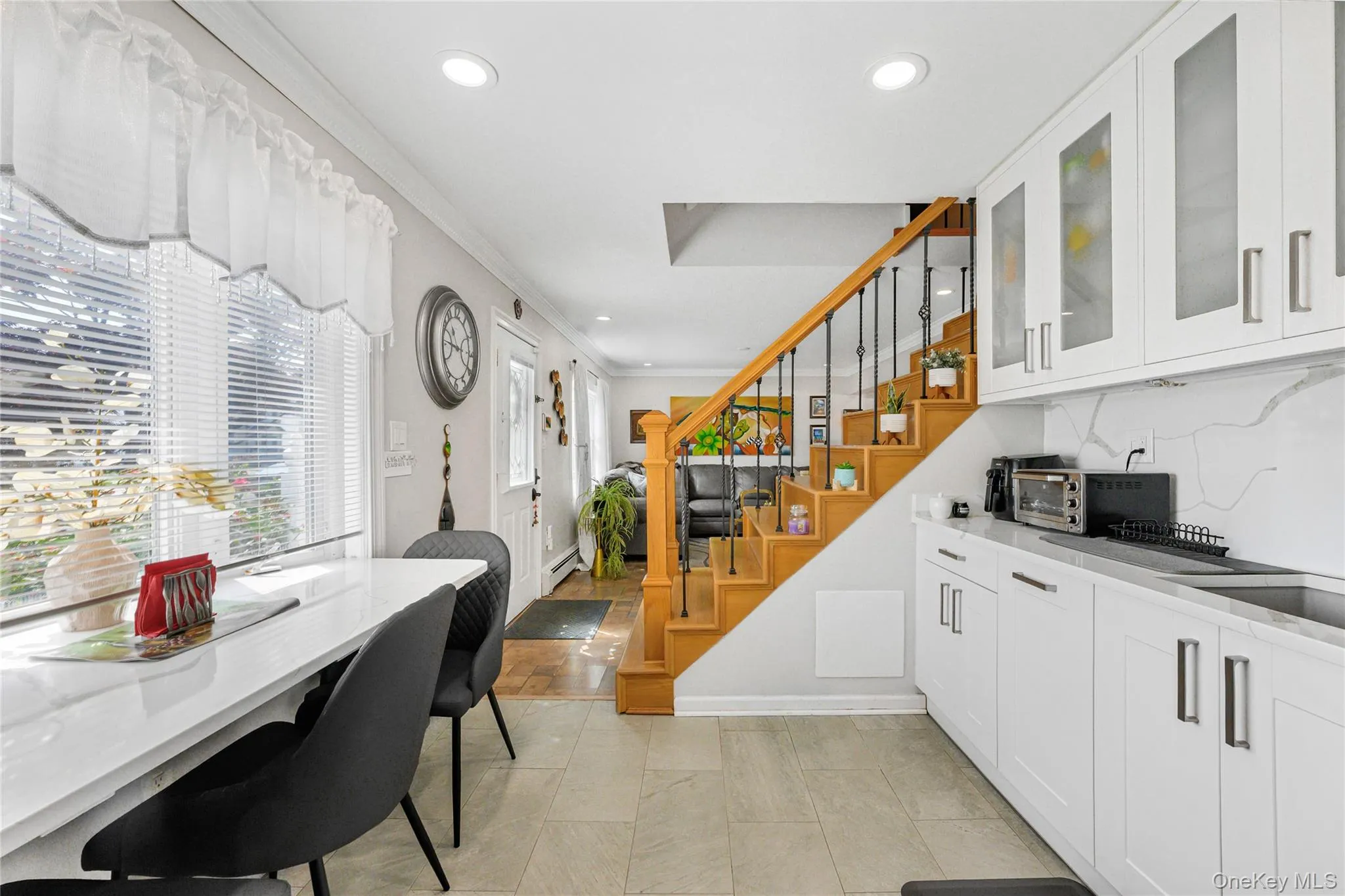 28 Crabtree Lane, Hempstead, NY, 2 Bedrooms Bedrooms, 6 Rooms Rooms,2 BathroomsBathrooms,Residential,For Rent,Crabtree,0,1027790 28 Crabtree Lane, Hempstead, NY, 2 Bedrooms Bedrooms, 6 Rooms Rooms,2 BathroomsBathrooms,Residential,For Rent,Crabtree,0,1027790
