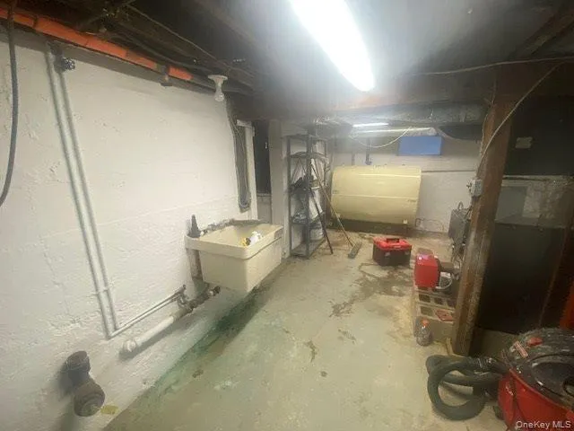 1834 Route 300, Newburgh (town), NY, 3 Bedrooms Bedrooms, 6 Rooms Rooms,1 BathroomBathrooms,Residential,For Rent,Route 300,0,1027797 1834 Route 300, Newburgh (town), NY, 3 Bedrooms Bedrooms, 6 Rooms Rooms,1 BathroomBathrooms,Residential,For Rent,Route 300,0,1027797