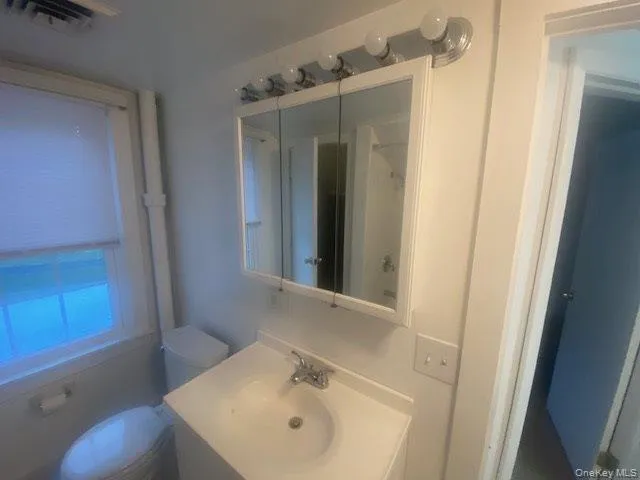 1834 Route 300, Newburgh (town), NY, 3 Bedrooms Bedrooms, 6 Rooms Rooms,1 BathroomBathrooms,Residential,For Rent,Route 300,0,1027797 1834 Route 300, Newburgh (town), NY, 3 Bedrooms Bedrooms, 6 Rooms Rooms,1 BathroomBathrooms,Residential,For Rent,Route 300,0,1027797