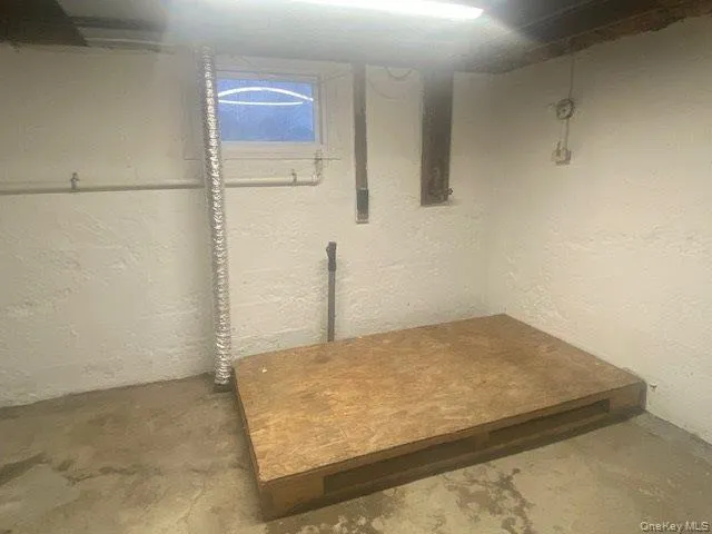 1834 Route 300, Newburgh (town), NY, 3 Bedrooms Bedrooms, 6 Rooms Rooms,1 BathroomBathrooms,Residential,For Rent,Route 300,0,1027797 1834 Route 300, Newburgh (town), NY, 3 Bedrooms Bedrooms, 6 Rooms Rooms,1 BathroomBathrooms,Residential,For Rent,Route 300,0,1027797