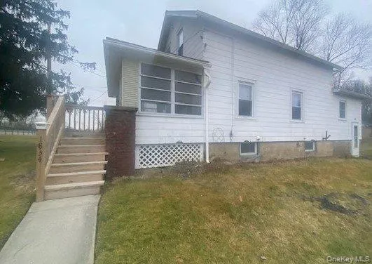 1834 Route 300, Newburgh (town), NY, 3 Bedrooms Bedrooms, 6 Rooms Rooms,1 BathroomBathrooms,Residential,For Rent,Route 300,0,1027797 1834 Route 300, Newburgh (town), NY, 3 Bedrooms Bedrooms, 6 Rooms Rooms,1 BathroomBathrooms,Residential,For Rent,Route 300,0,1027797