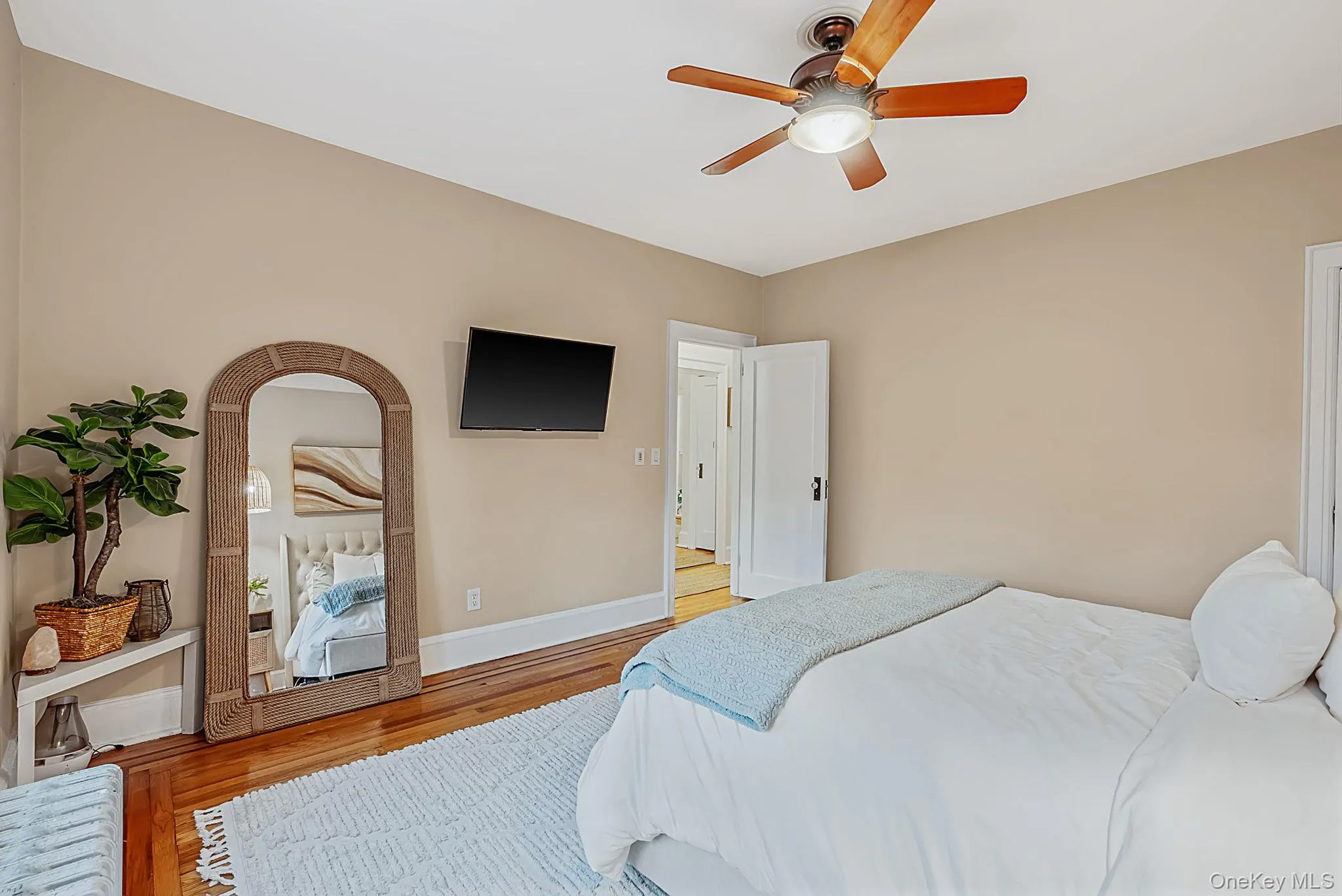 185 Atlantic Avenue, Hempstead, NY, 1 Bedroom Bedrooms, 4 Rooms Rooms,1 BathroomBathrooms,Residential,For Rent,Atlantic,0,1027798 185 Atlantic Avenue, Hempstead, NY, 1 Bedroom Bedrooms, 4 Rooms Rooms,1 BathroomBathrooms,Residential,For Rent,Atlantic,0,1027798