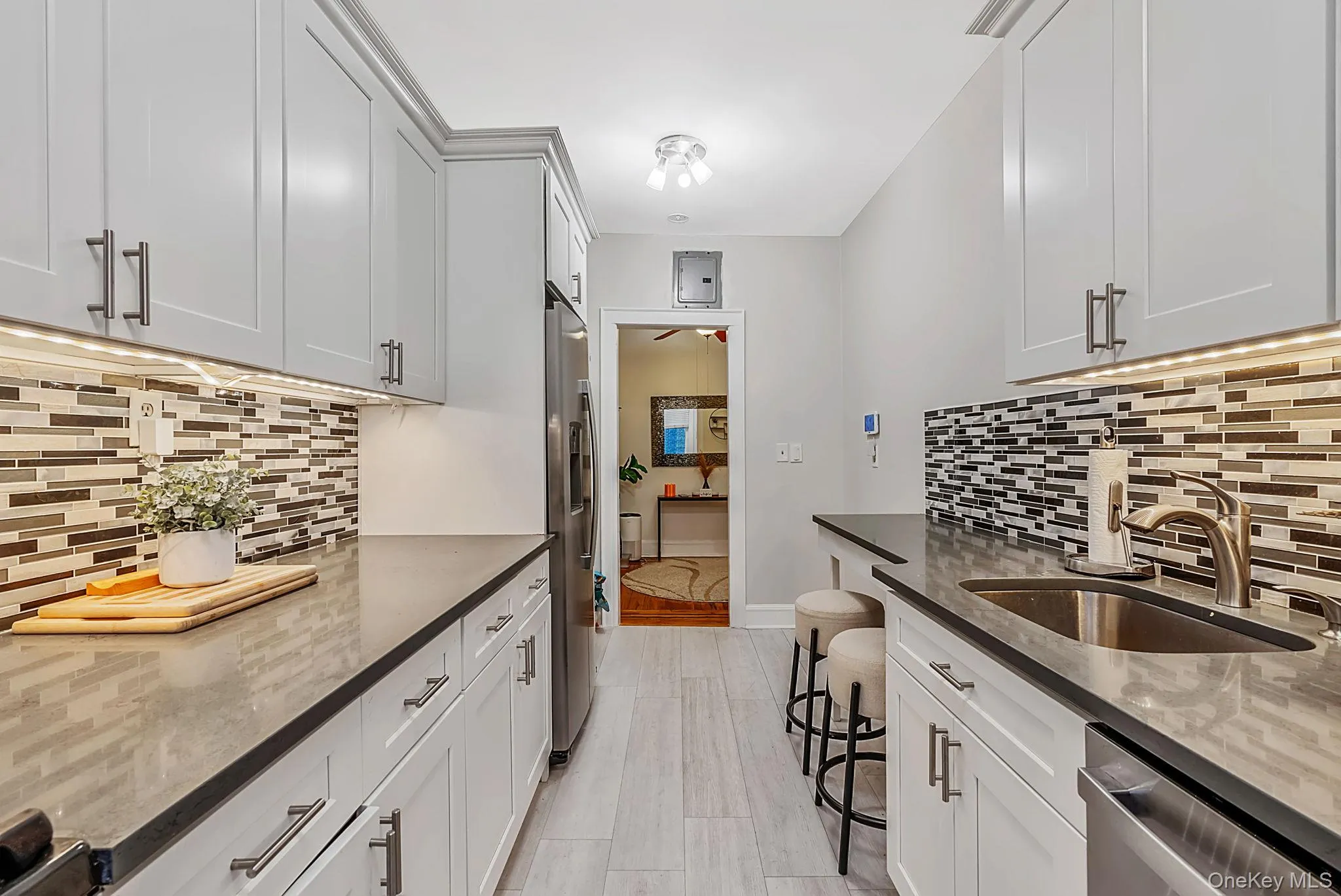 185 Atlantic Avenue, Hempstead, NY, 1 Bedroom Bedrooms, 4 Rooms Rooms,1 BathroomBathrooms,Residential,For Rent,Atlantic,0,1027798 185 Atlantic Avenue, Hempstead, NY, 1 Bedroom Bedrooms, 4 Rooms Rooms,1 BathroomBathrooms,Residential,For Rent,Atlantic,0,1027798