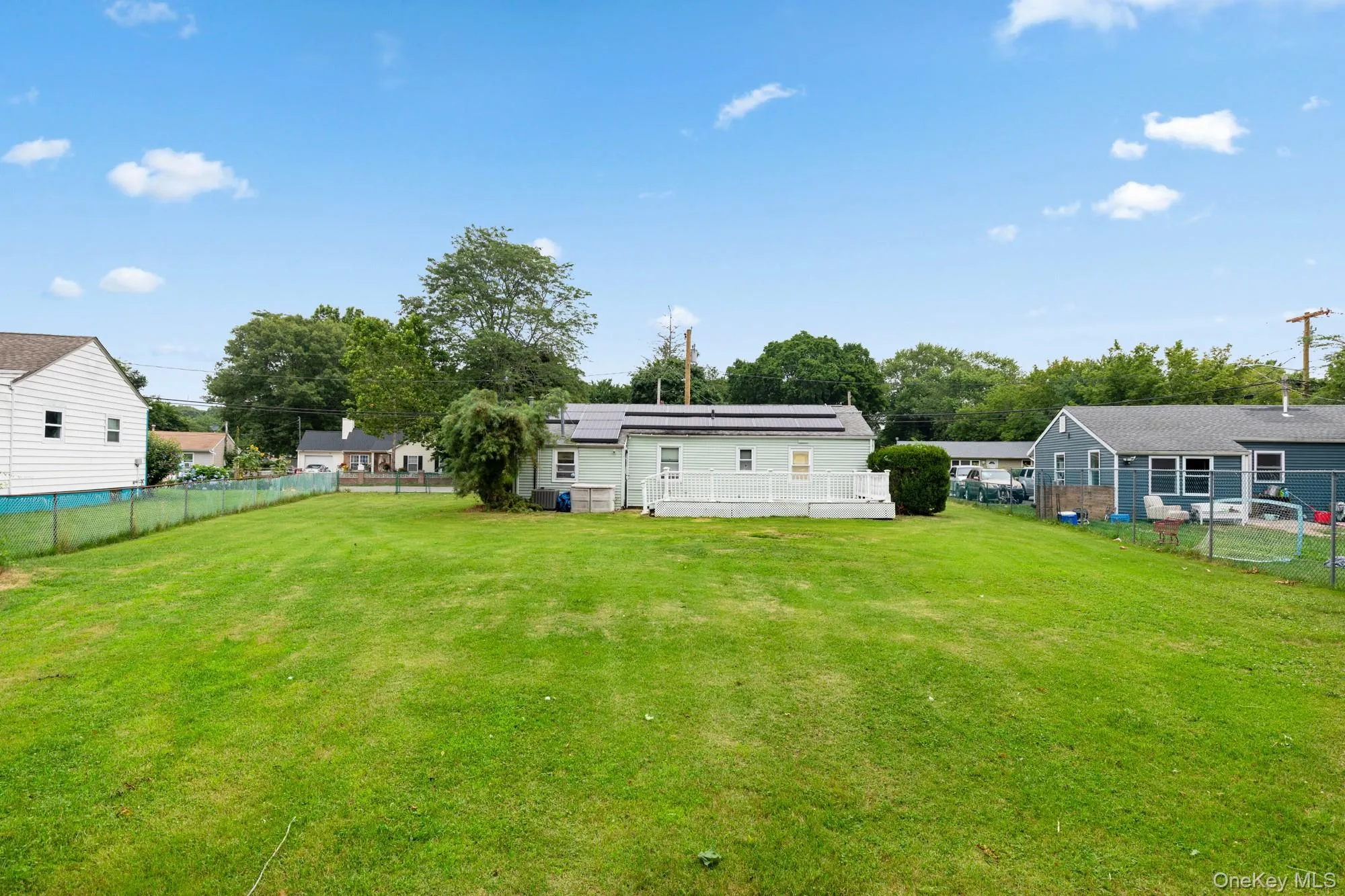27 Philip Street, Riverhead, NY, 3 Bedrooms Bedrooms, 7 Rooms Rooms,1 BathroomBathrooms,Residential,For Rent,Philip,0,1027806 27 Philip Street, Riverhead, NY, 3 Bedrooms Bedrooms, 7 Rooms Rooms,1 BathroomBathrooms,Residential,For Rent,Philip,0,1027806