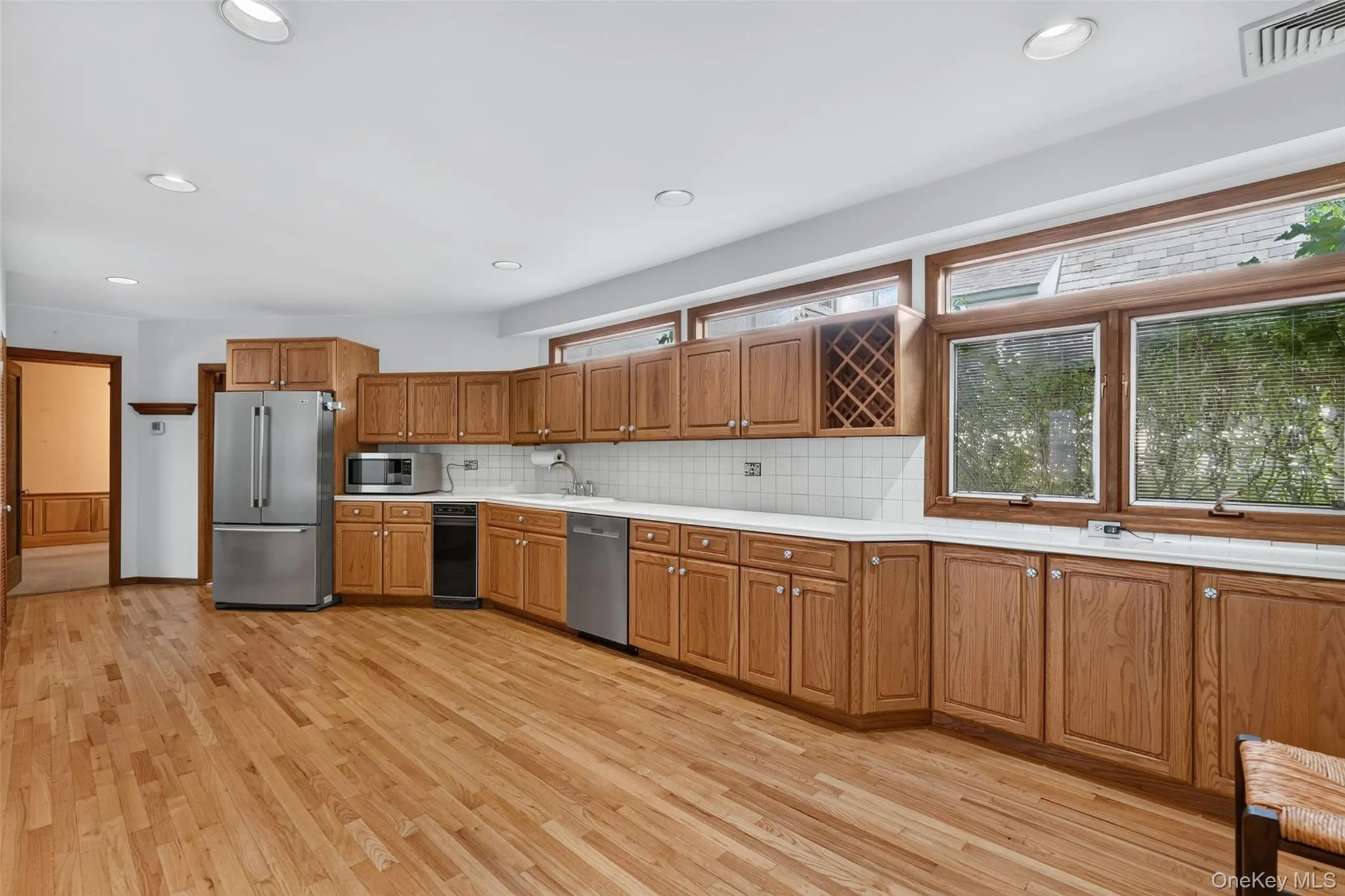 297 Devonia Avenue, Mount Vernon, NY, 5 Bedrooms Bedrooms, 9 Rooms Rooms,2 BathroomsBathrooms,Residential,For Rent,Devonia,0,1027807 297 Devonia Avenue, Mount Vernon, NY, 5 Bedrooms Bedrooms, 9 Rooms Rooms,2 BathroomsBathrooms,Residential,For Rent,Devonia,0,1027807